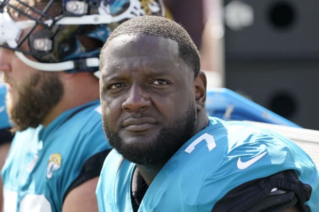 Jaguars Place 2021 Franchise Tag on OL Cam Robinson