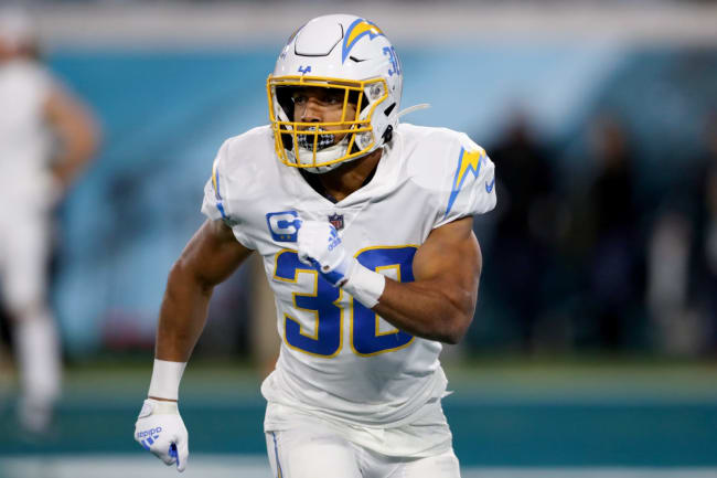 Eric Kendricks signs with the Chargers and Ekeler Trade updates 