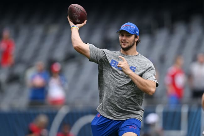 Josh Allen Throws Out The First Pitch, Josh Allen pulled up to the Blue  Jays game and threw out the first pitch 