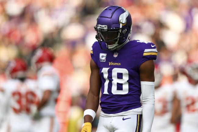 Vikings get promising news on WR Justin Jefferson after he's taken to  hospital with chest injury - WTOP News