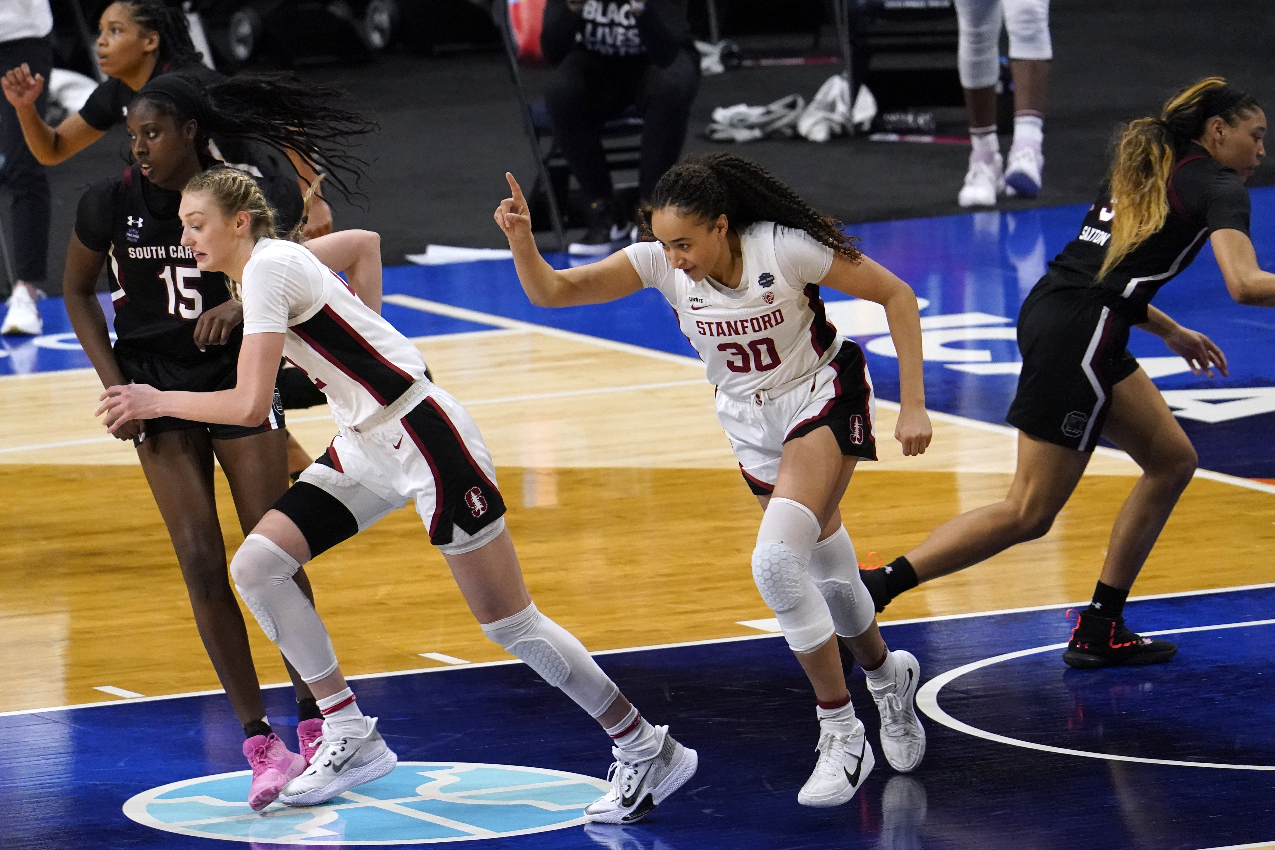 Women's Tournament 2021: Final Four Scores, Championship Preview