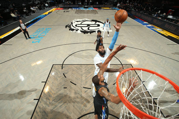 Lakers Rout Kevin Durant, Nets 126-101 After Kyrie Irving, Dennis Schroder Ejections thumbnail