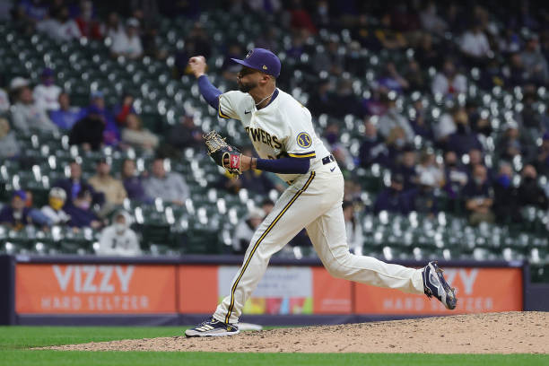 Brewers reliever Devin Williams takes NL Jackie Robinson Rookie of