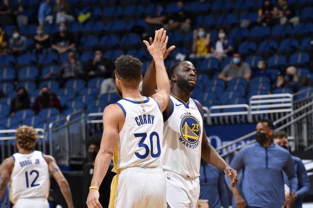 Warriors' Draymond Green on Stephen Curry: 'Teams Are Terrified of Him' thumbnail