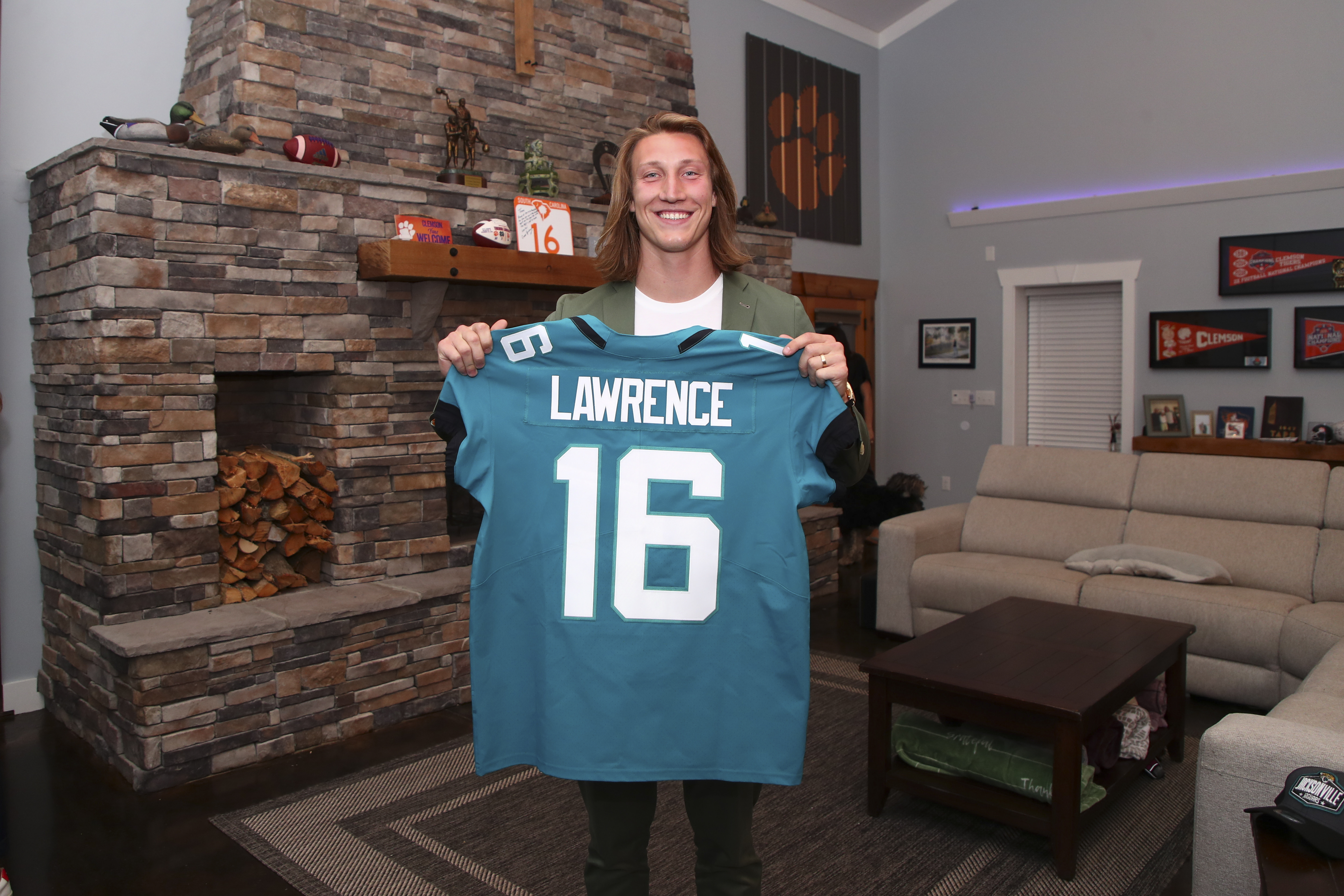 Jaguars Share 1st Photos of Trevor Lawrence in Jacksonville