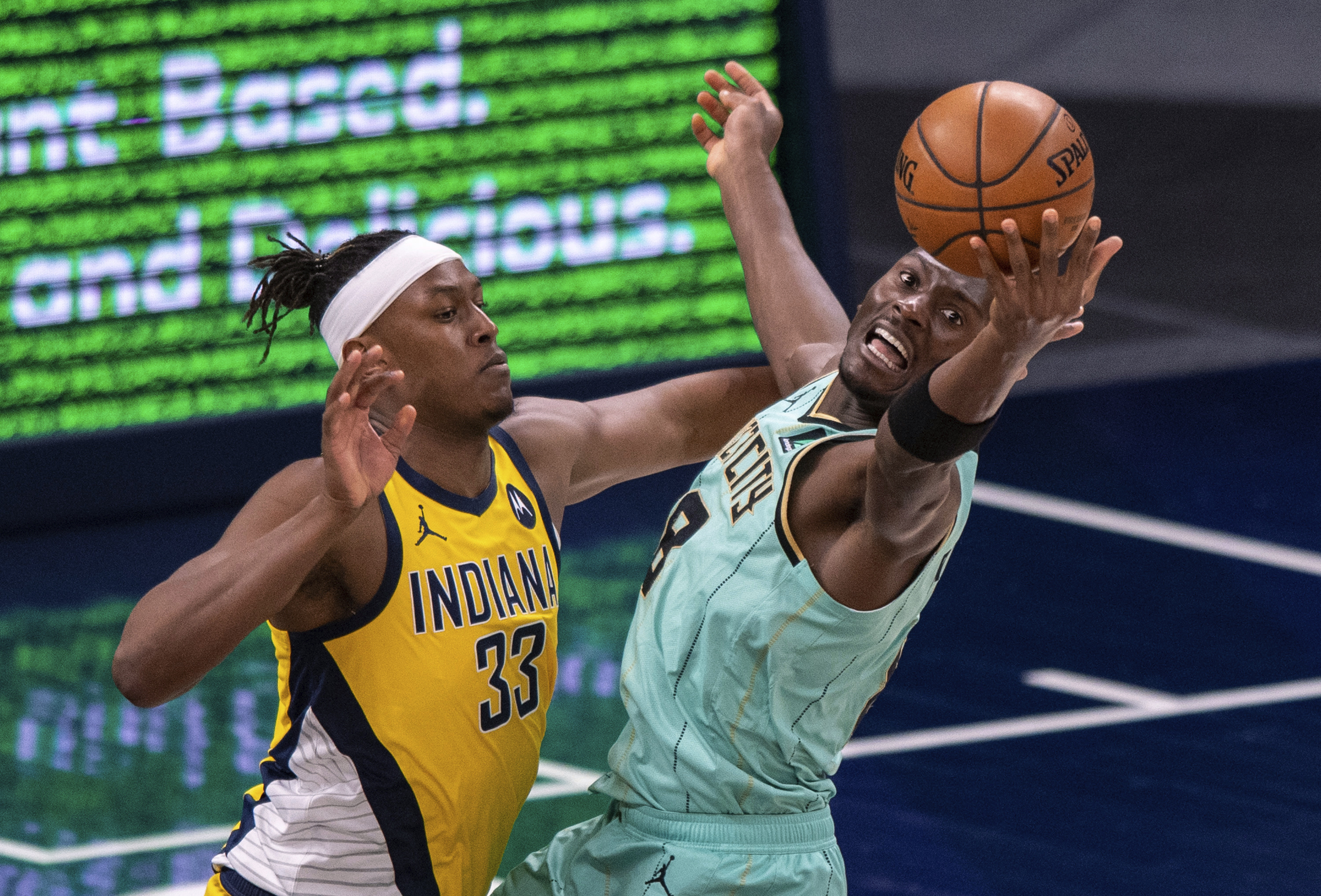 Indiana Pacers: Myles Turner works out with Rick Carlisle in Texas