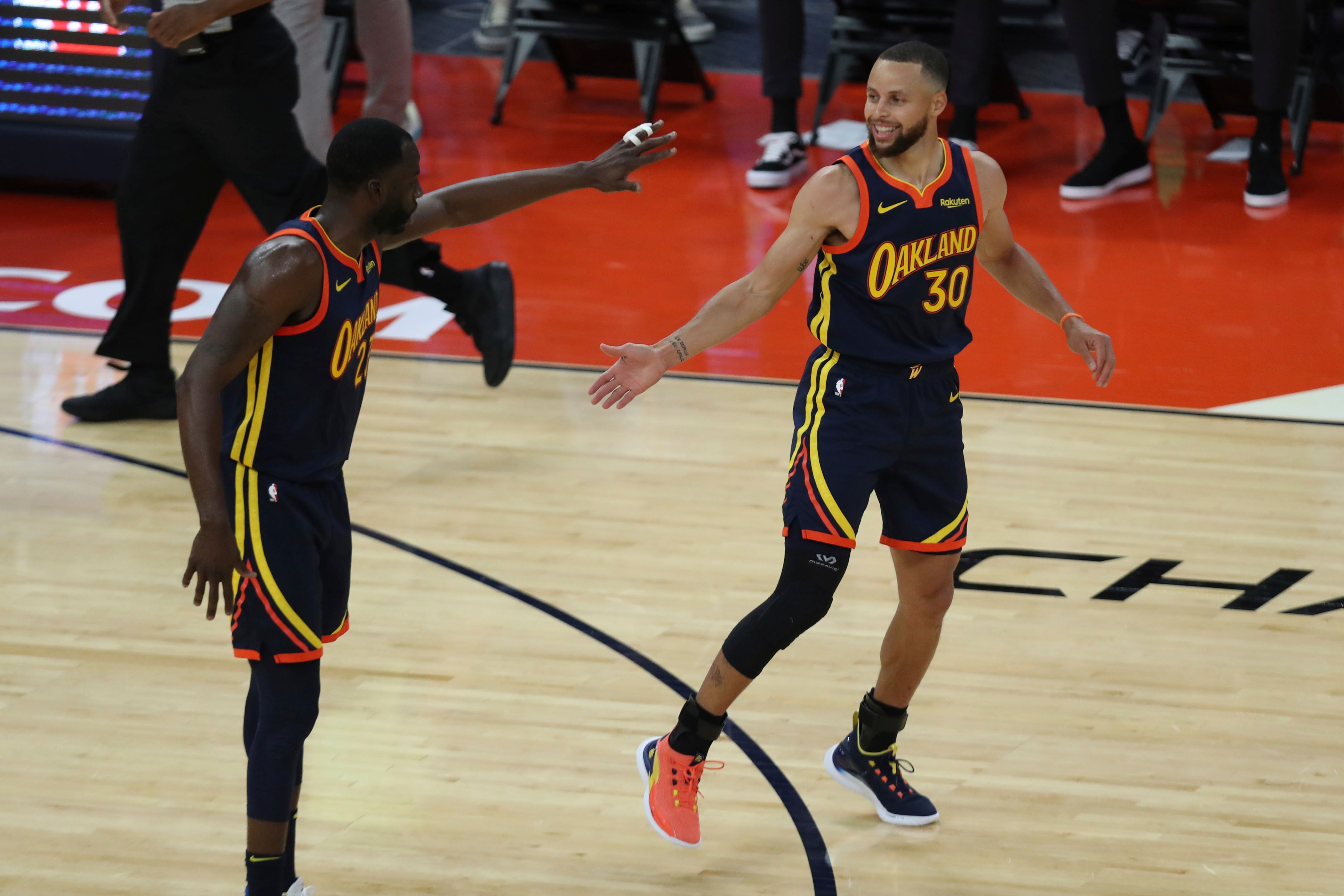 <p>Warriors' Draymond Green: Steph Curry and I'Got a Lot More Hell to Cause' thumbnail