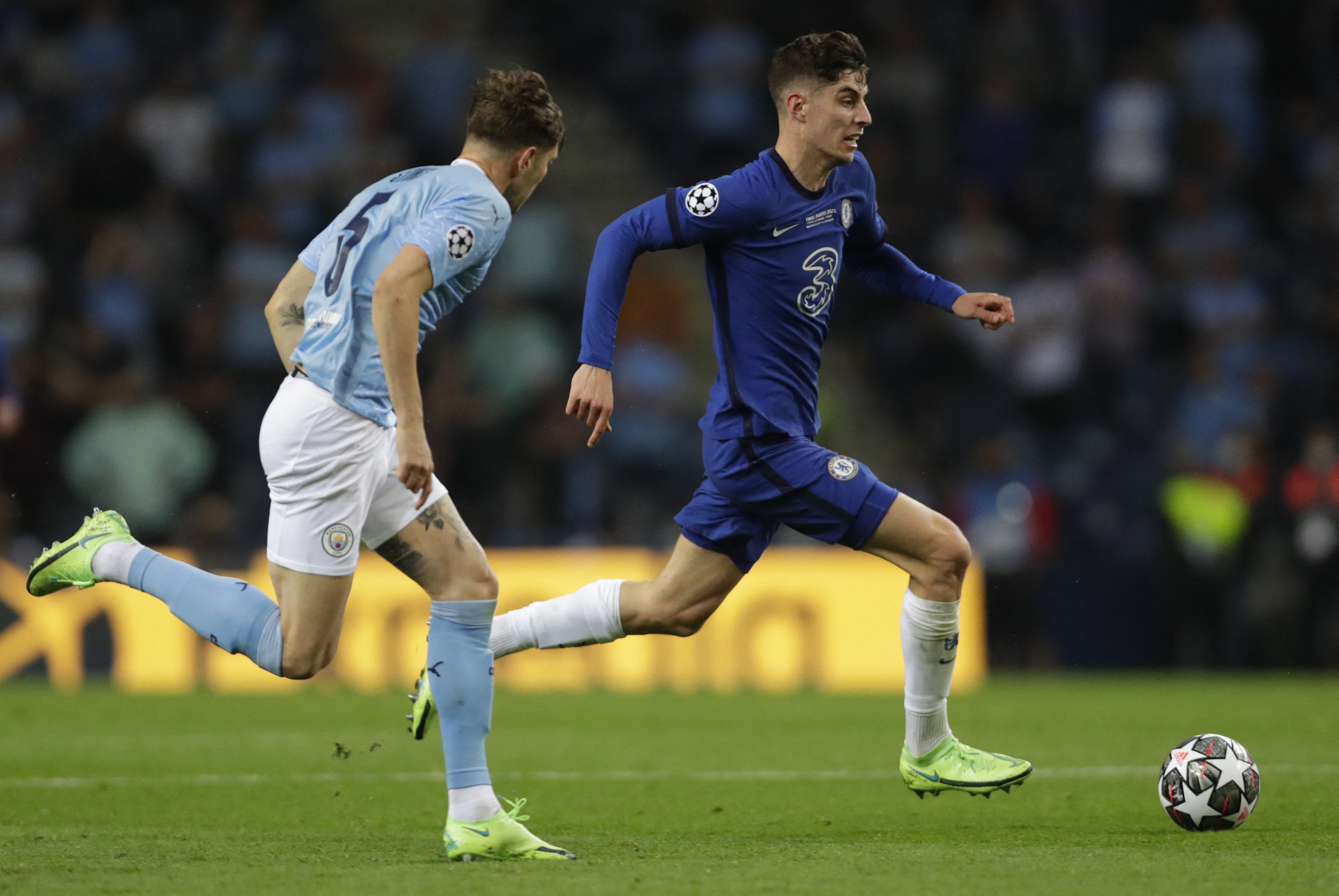 Christian Pulisic becomes 1st American male to play in, win UCL Final