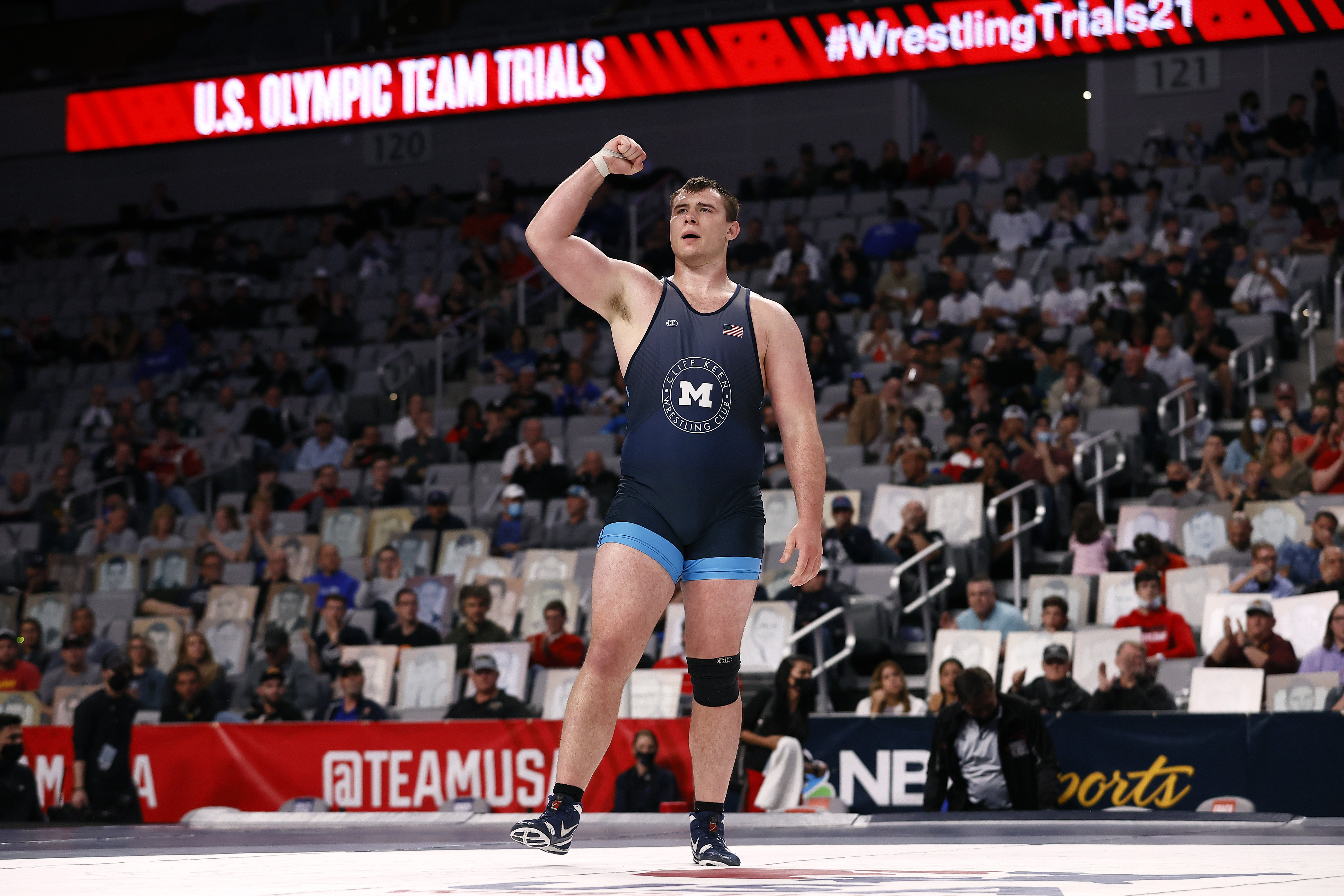 NCAA Wrestler Adam Coon, Titans Agree to Contract; Didn't Play Football in College