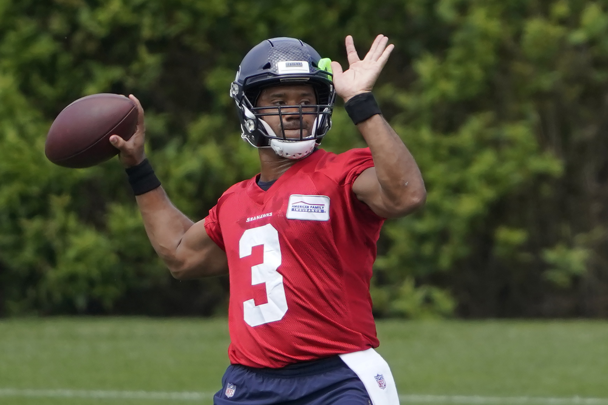 Yankees trade for Seahawks QB Russell Wilson (for real) - River Avenue Blues