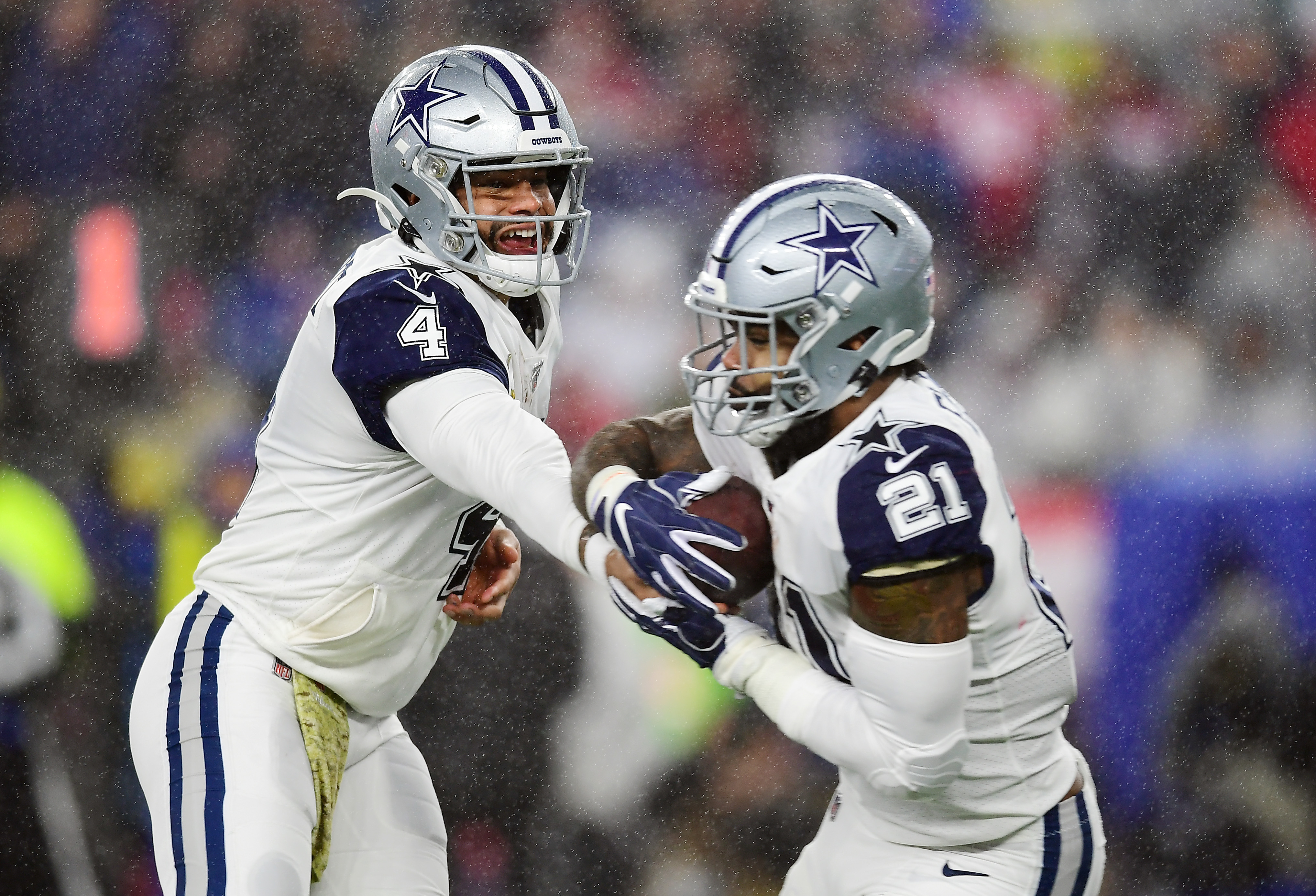 Did Ezekiel Elliott and Dak Prescott just get matching Cowboys