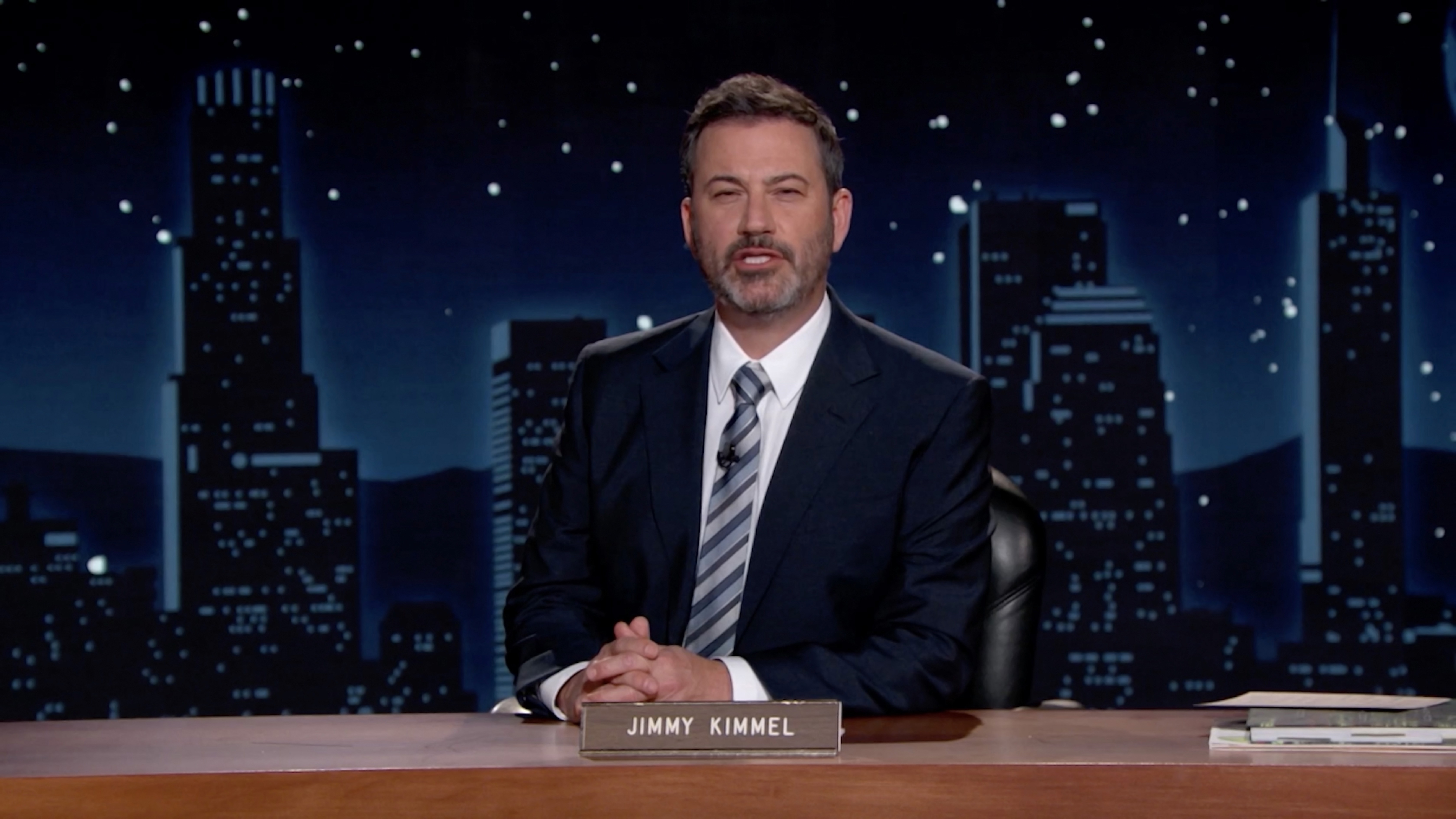Jimmy Kimmel to Sponsor Bowl Game Next Season at Los Angeles' SoFi
