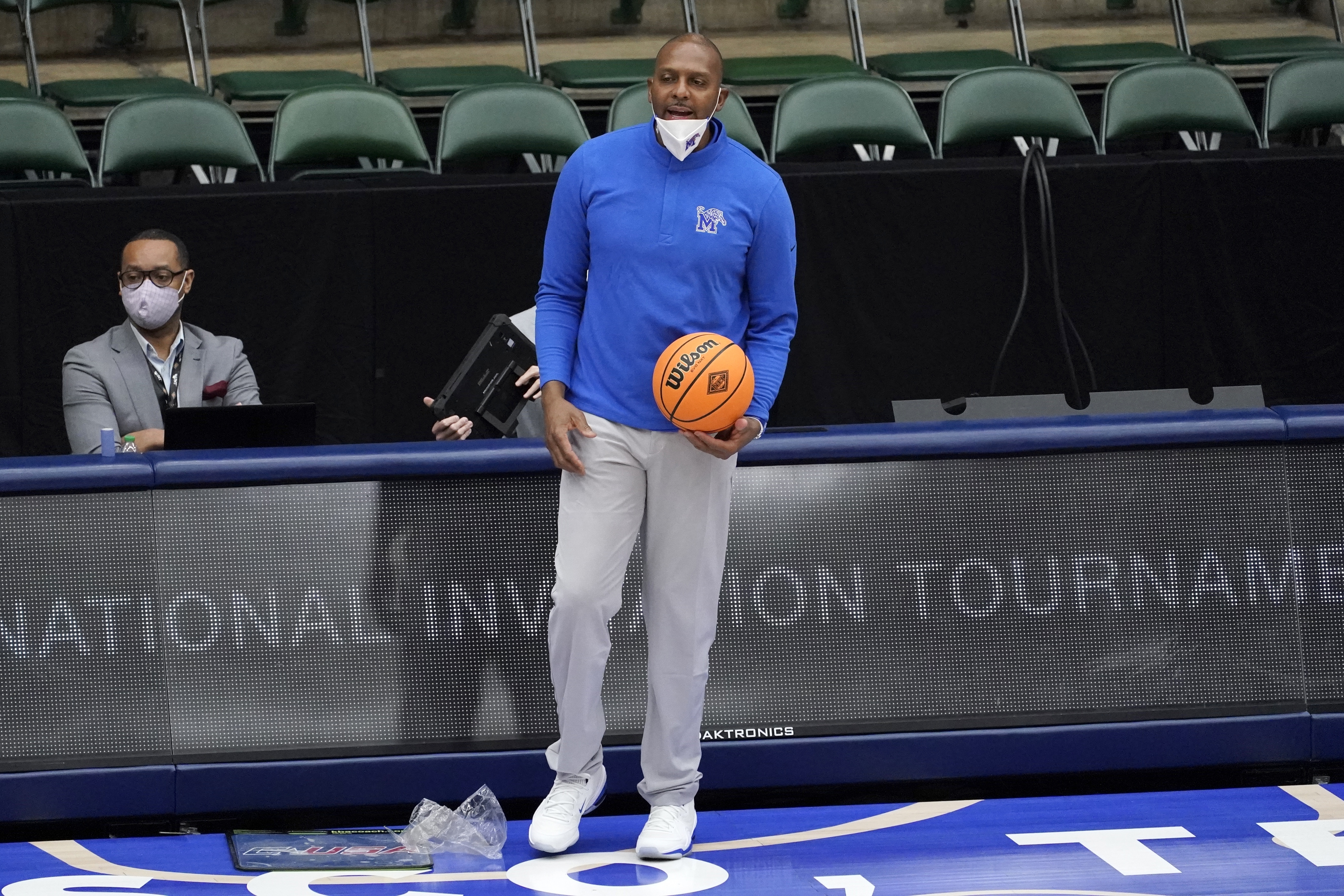 Penny Hardaway Rumors: Memphis HC a 'Serious Candidate' for Magic Job After Inte..