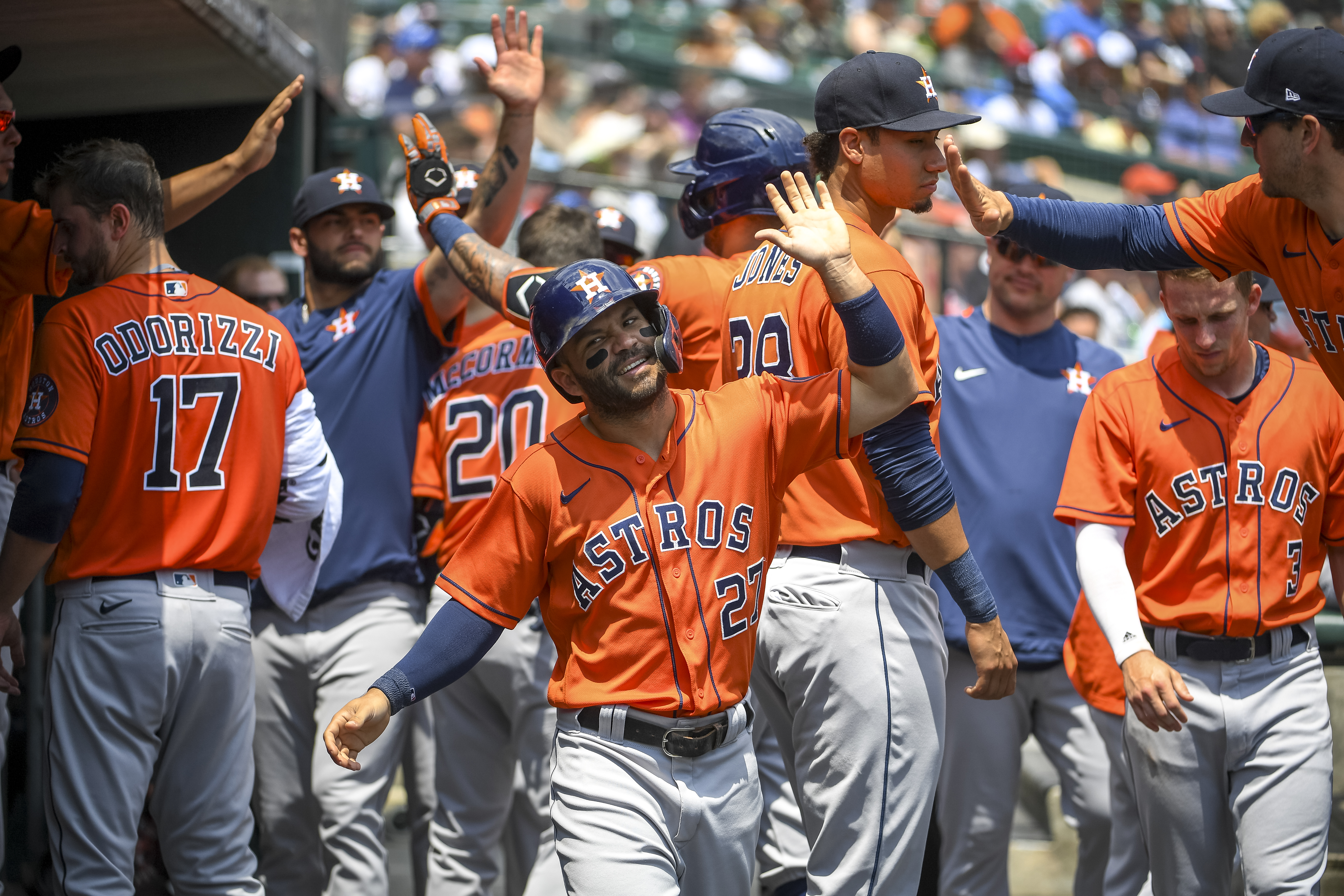 1 Year After Cheating Bombshell, Red-Hot Astros Are Reclaiming Their Elite Reput..