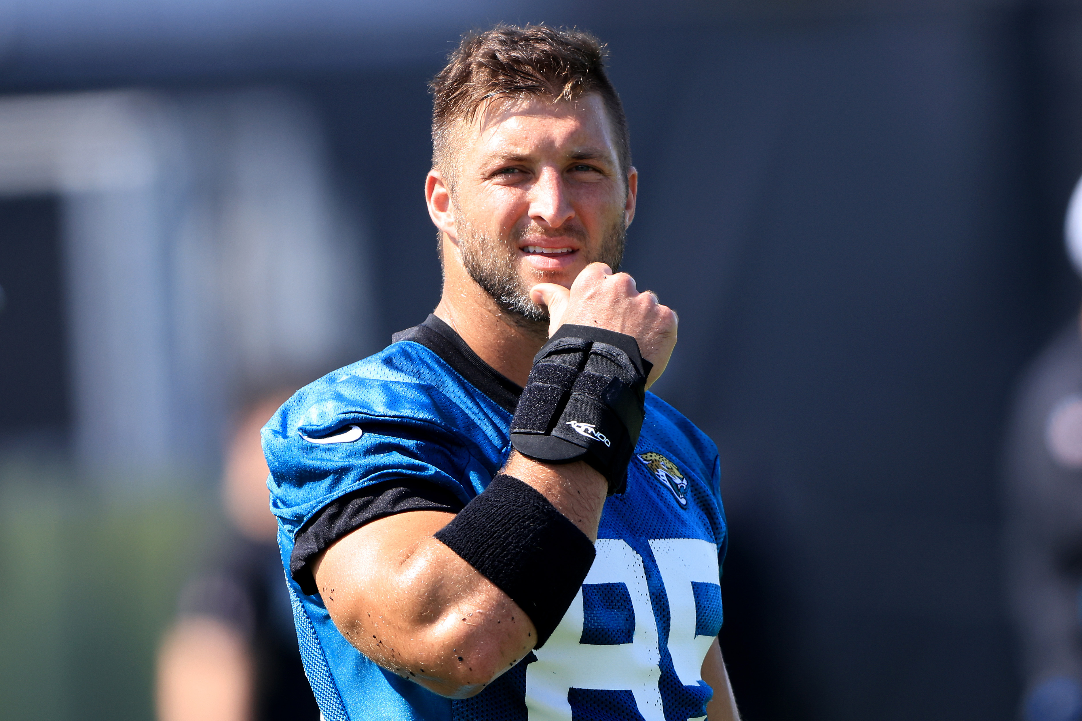 Tim Tebow has outside chance to play with Mets