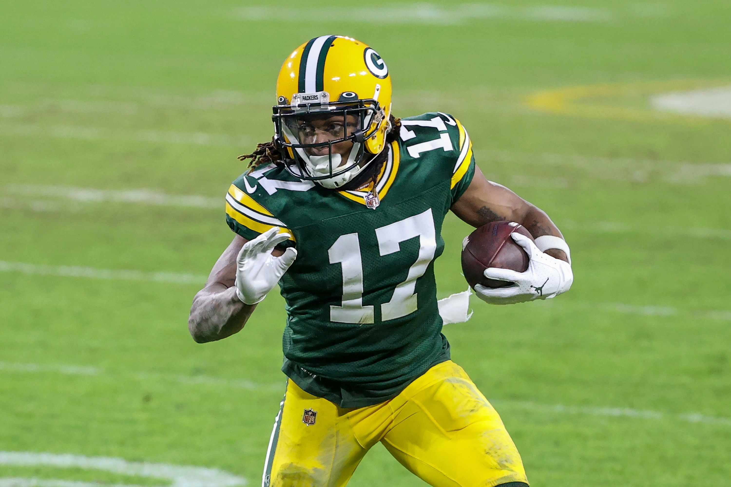 Davante Adams: Green Bay Packers trade wide receiver to the Las