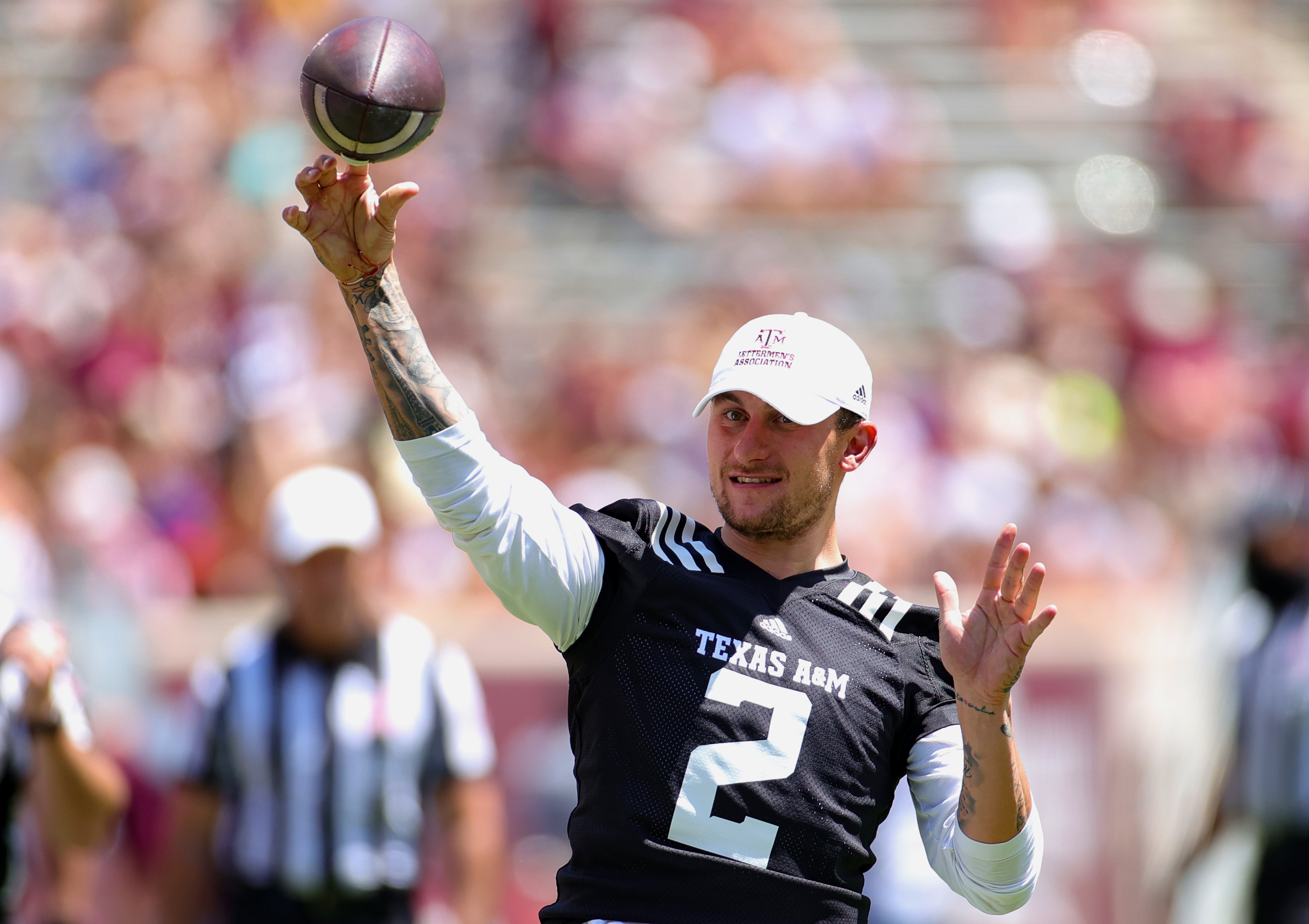 Johnny Manziel Tweets Plan for College Athletes to Make Money off New NIL Benefits