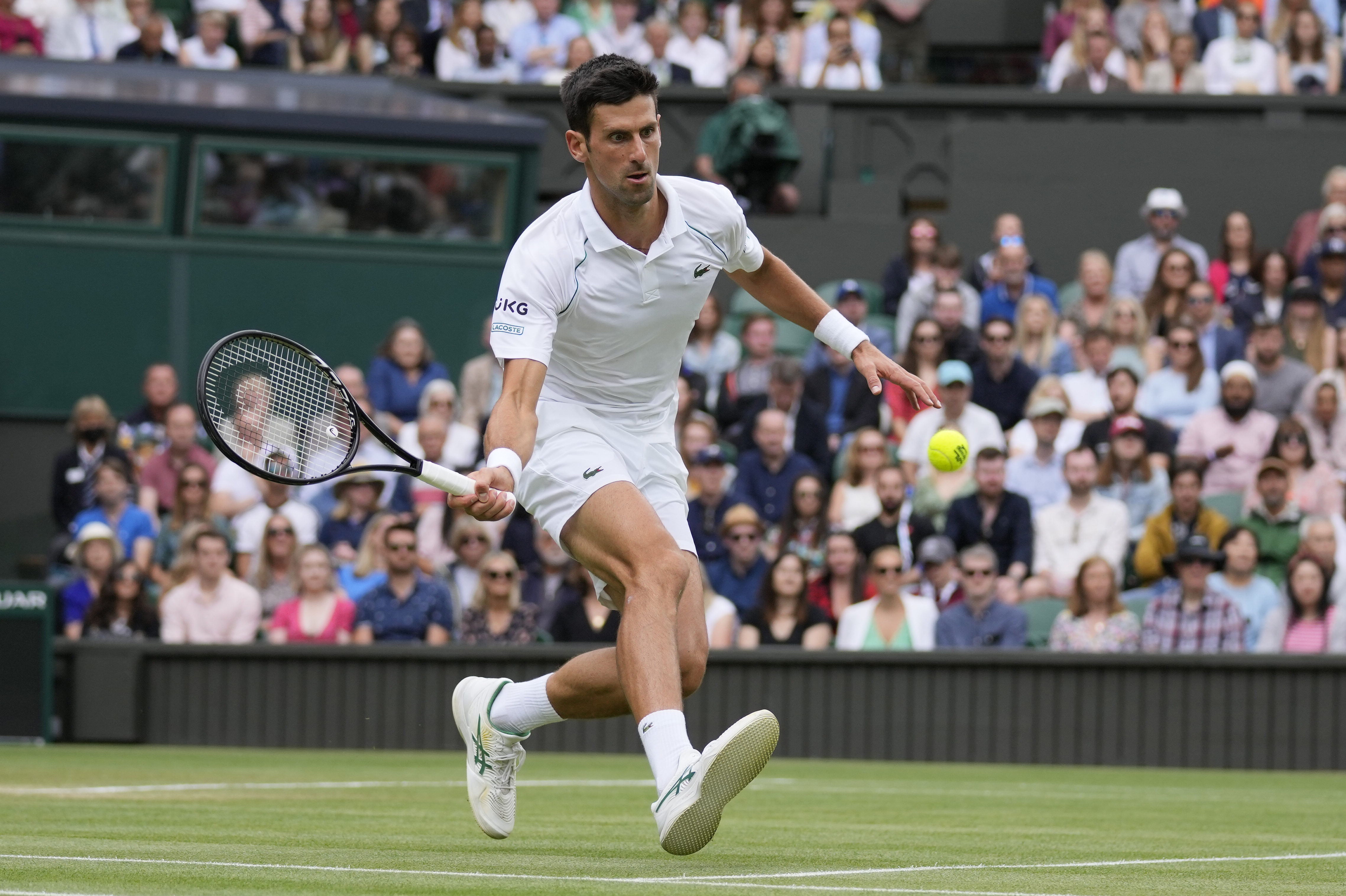 Novak Djokovic Defeats Cristian Garin to Advance to 2021 Wimbledon Quarterfinals