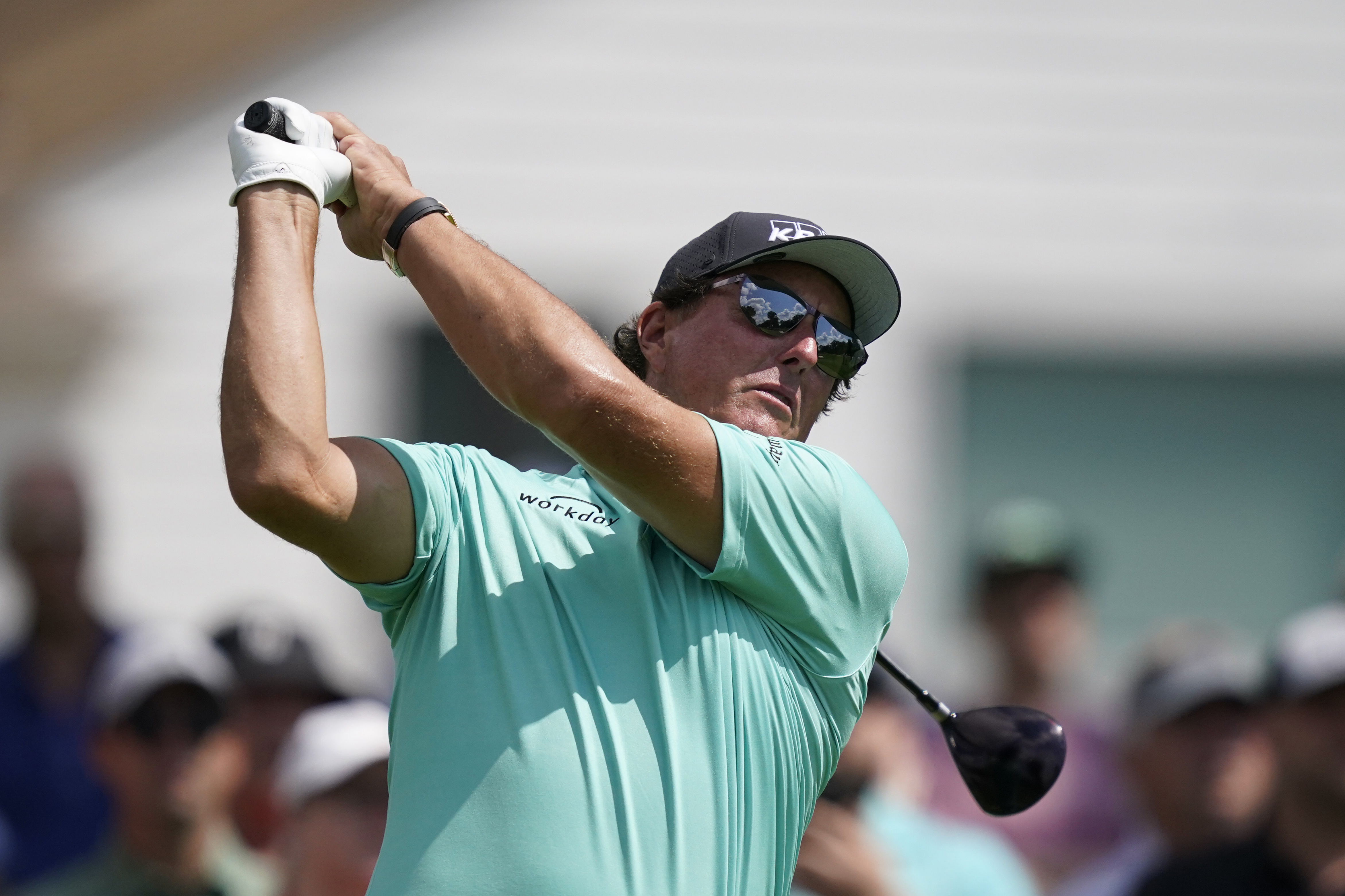 Golf: Bryson DeChambeau, Aaron Rodgers beat Tom Brady, Phil Mickelson in The  Match 