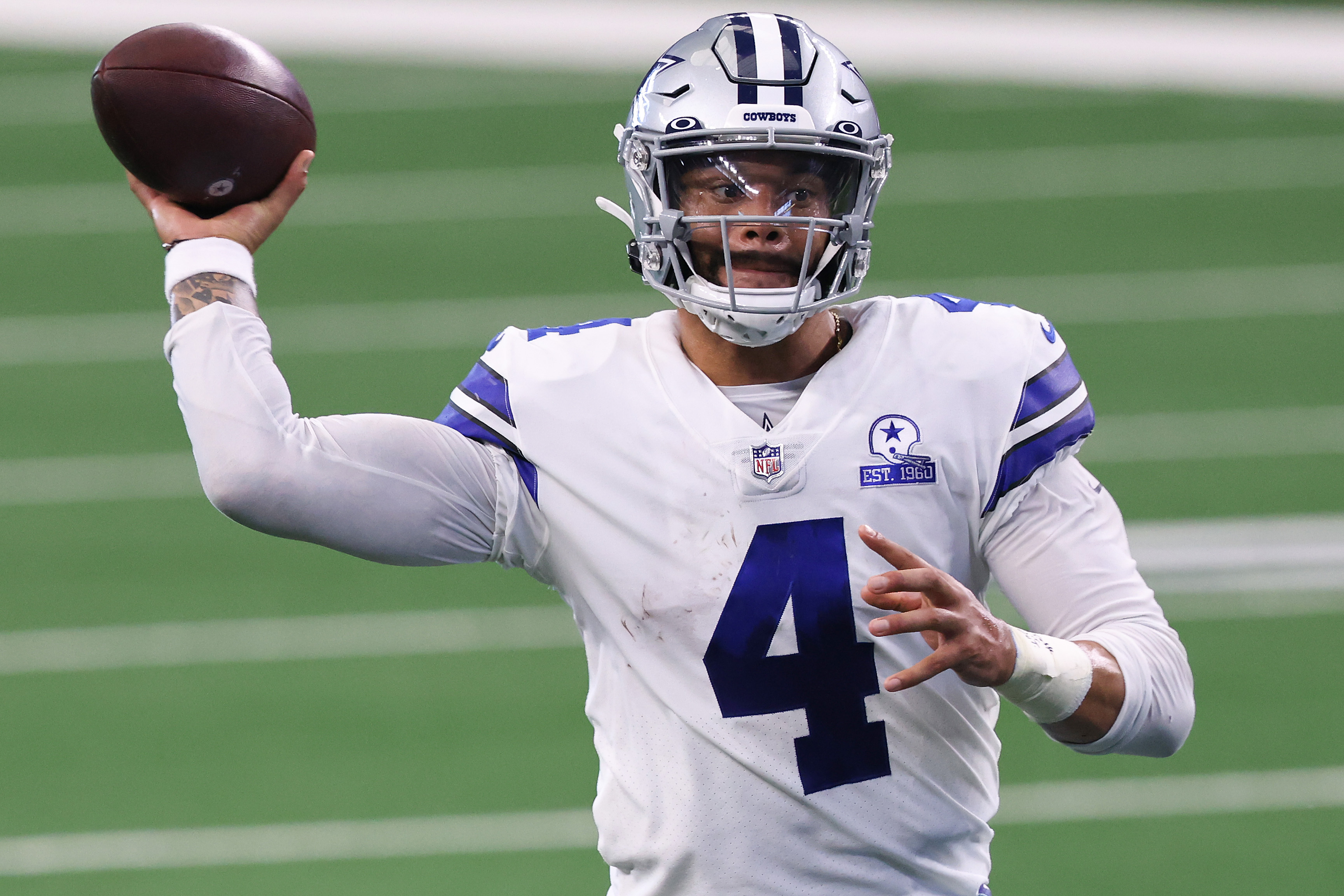 Dallas Cowboys QB Dak Prescott Looks Great During Training Camp! 