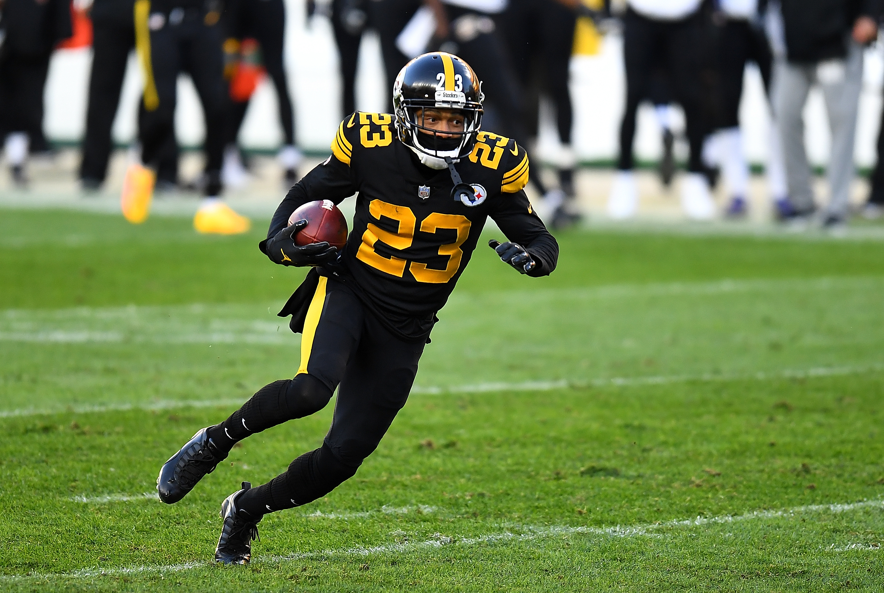 Pittsburgh Steelers appreciate Joe Haden's skills, professionalism