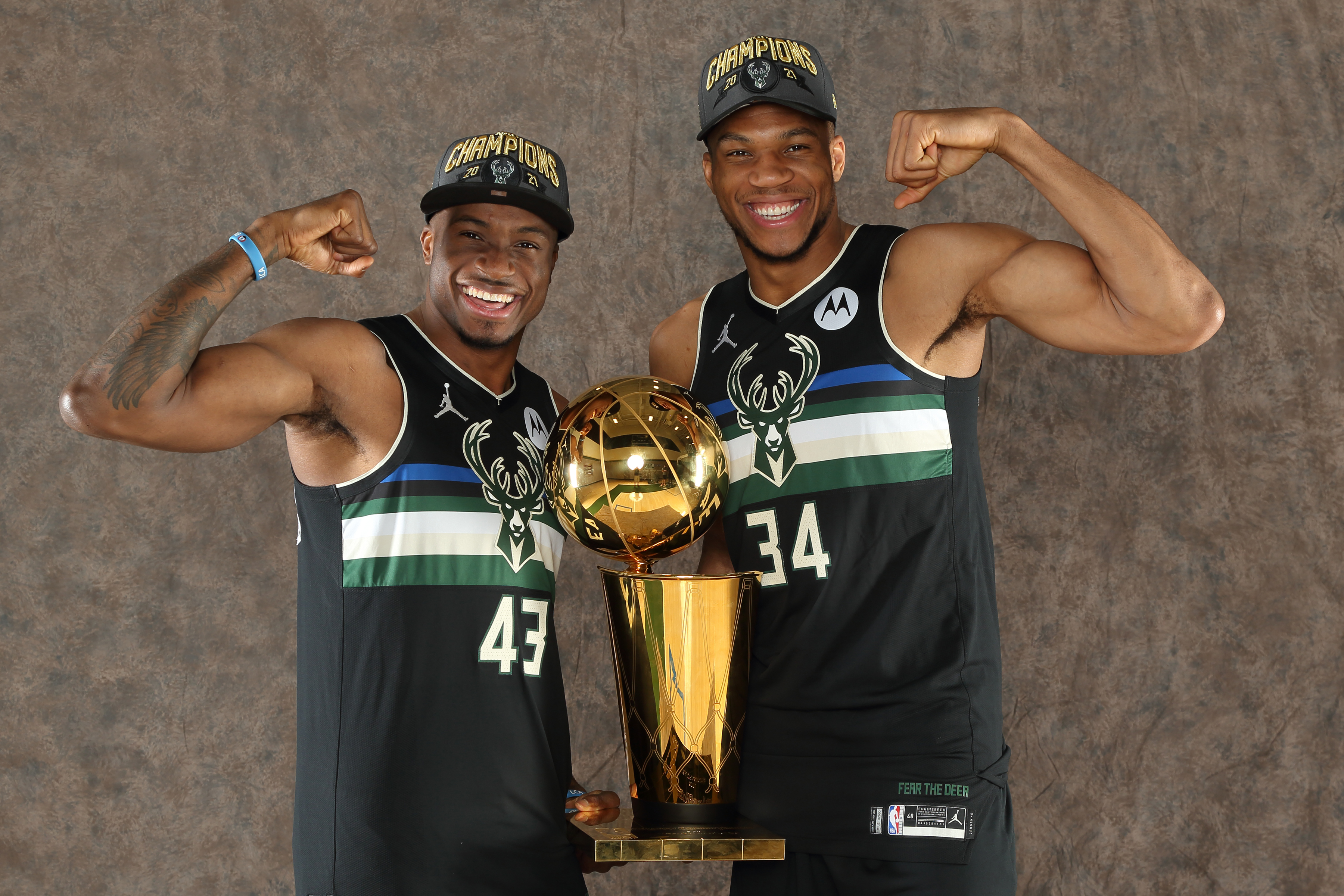 Thanasis Antetokounmpo, Giannis Antetokounmpo and Kostas