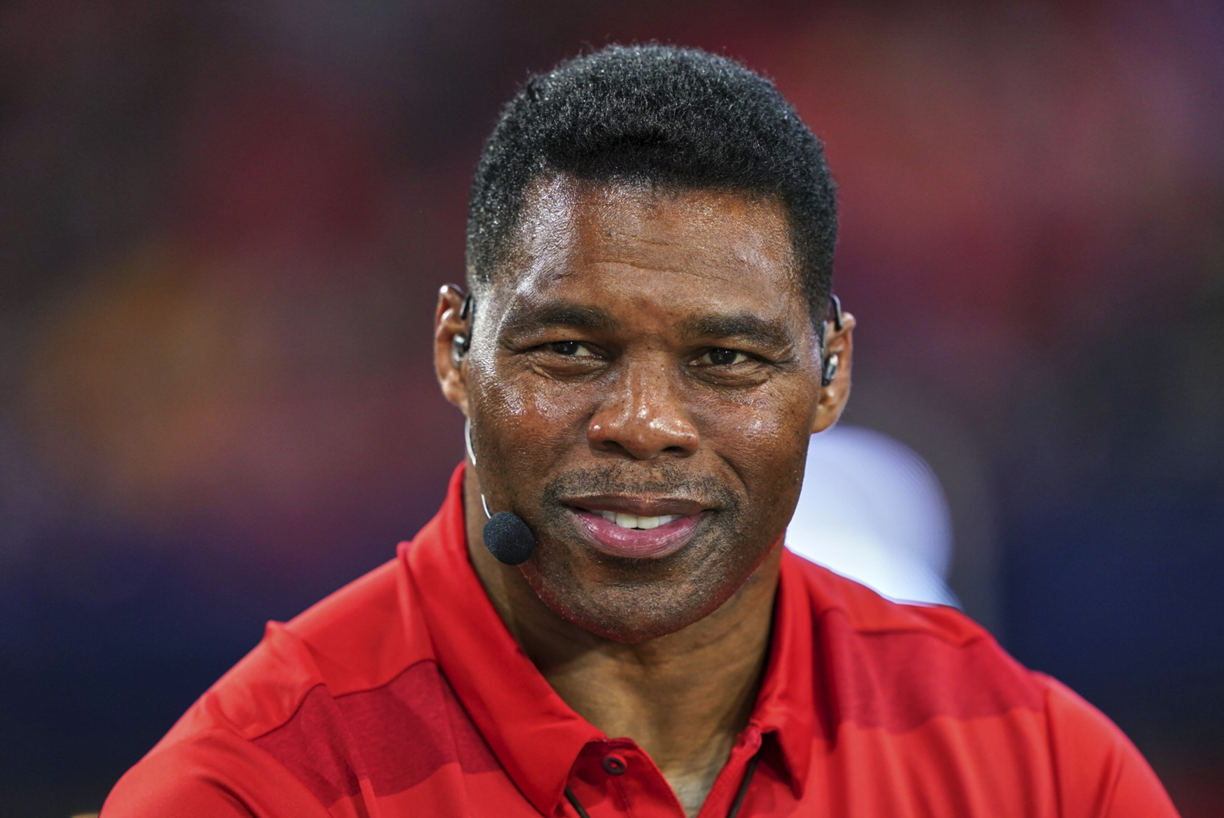 Former NFL star, Heisman winner Herschel Walker launches GOP Senate bid in  Georgia - ABC News