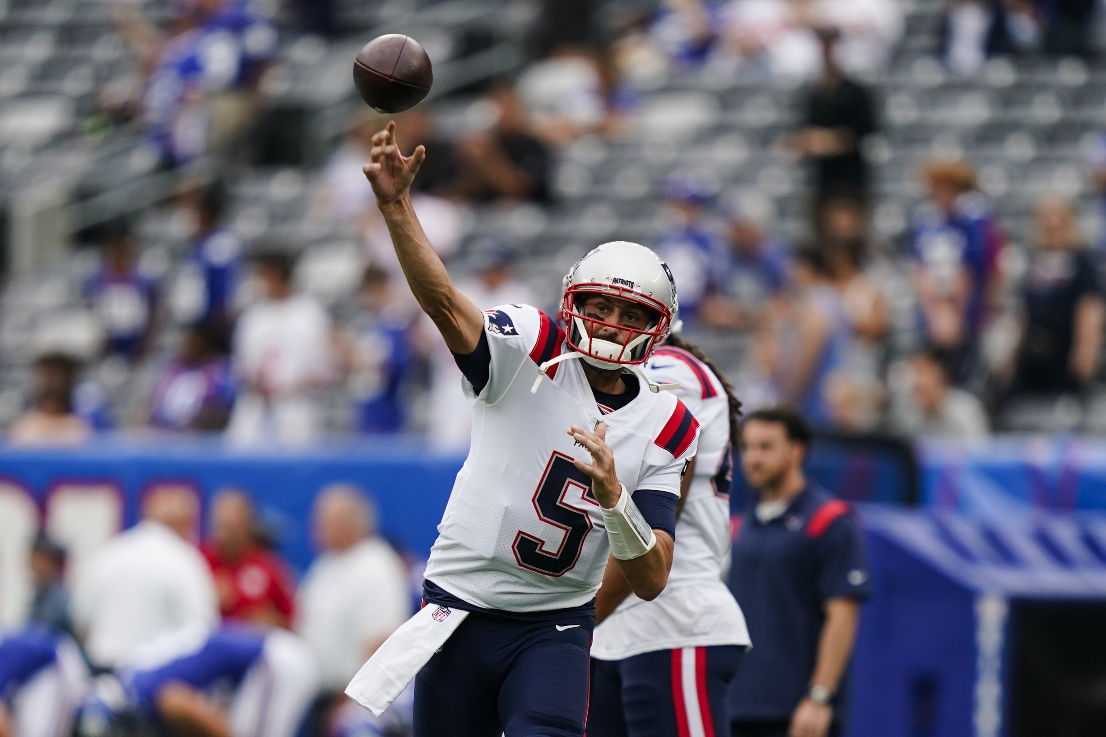 Patriots free agency news: QB Brian Hoyer re-signs in New England