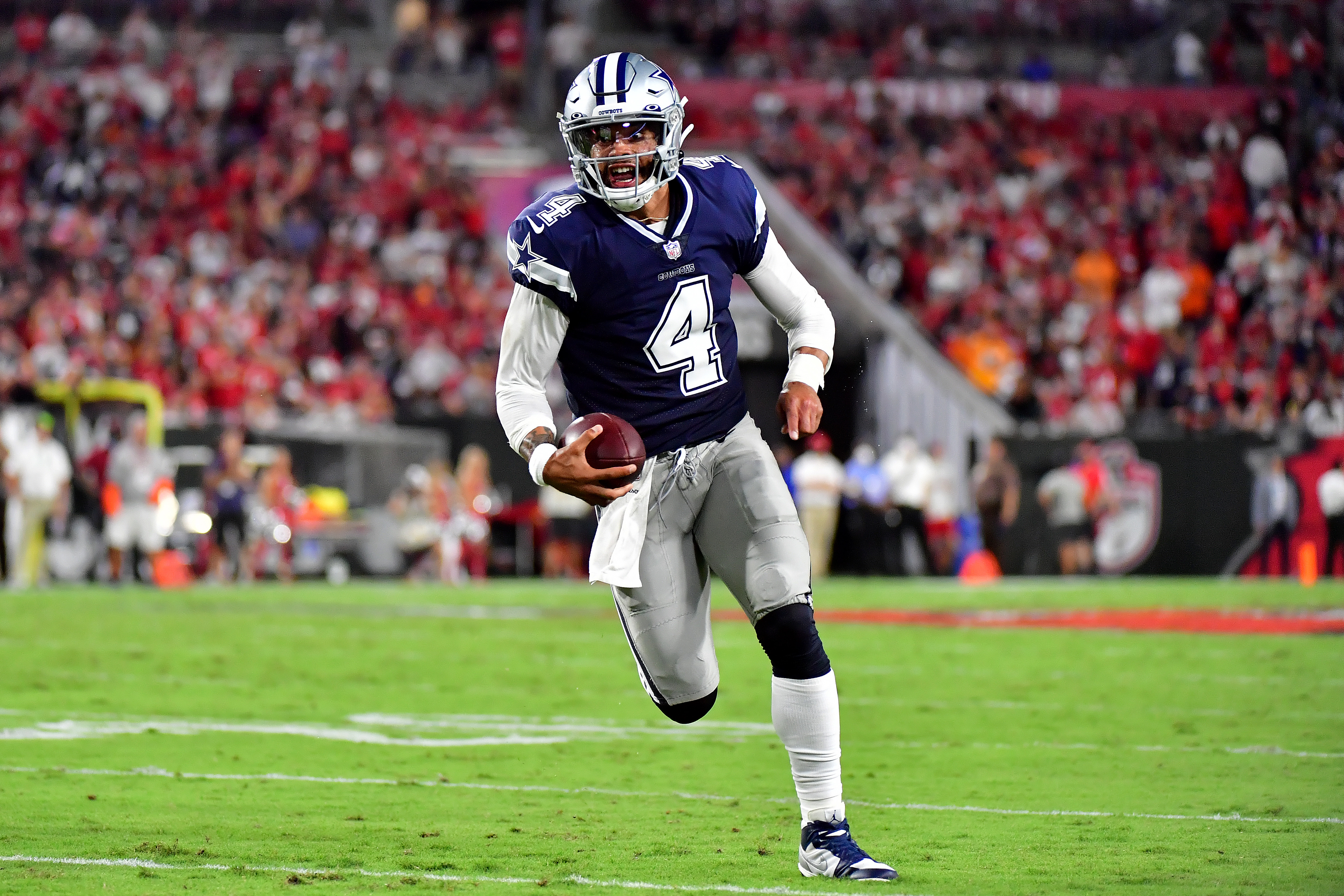 September 30, 2018: Dallas Cowboys quarterback Dak Prescott #4