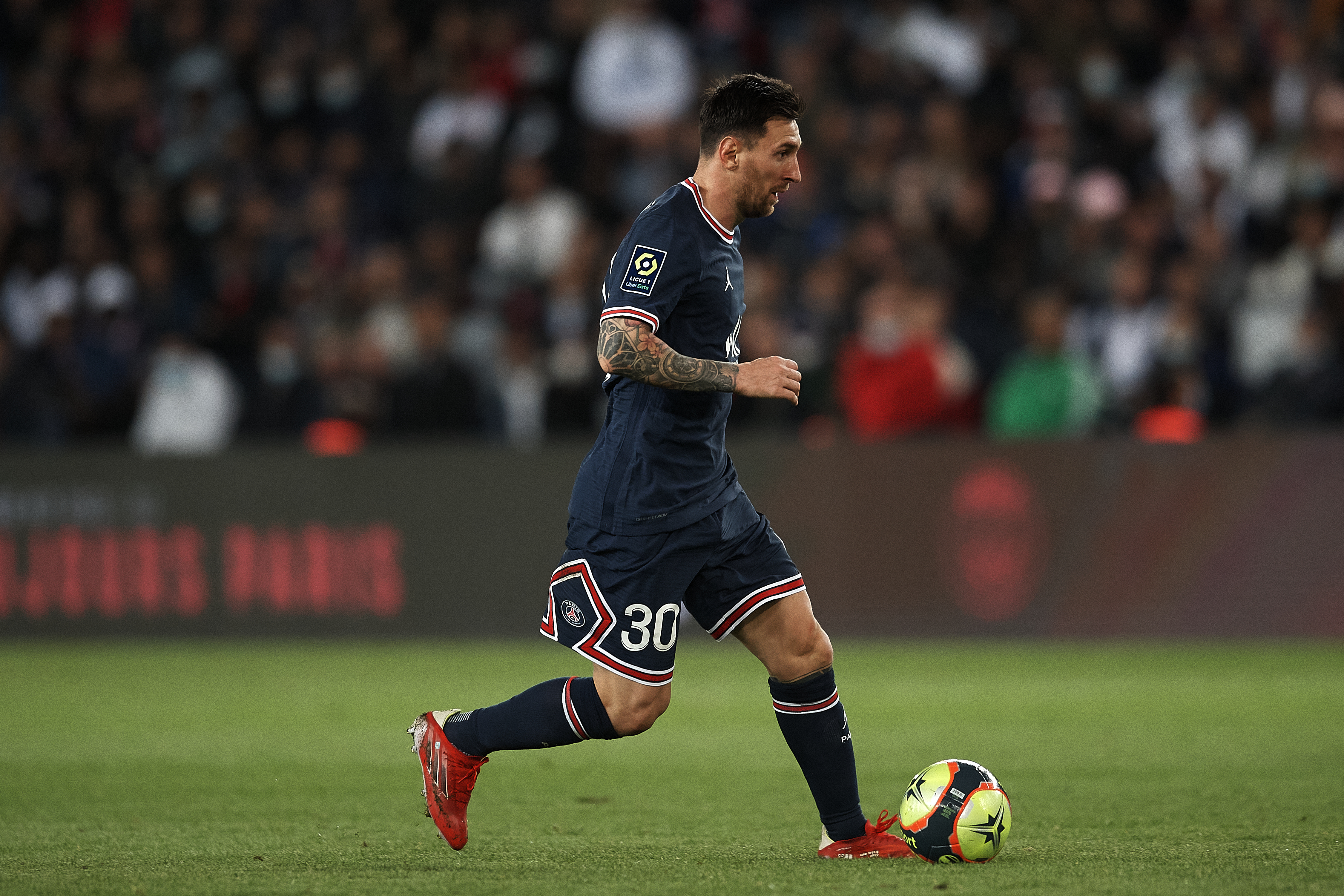 Lionel Messi is highly uncertain for the PSG vs Man City clash | SportzPoint
