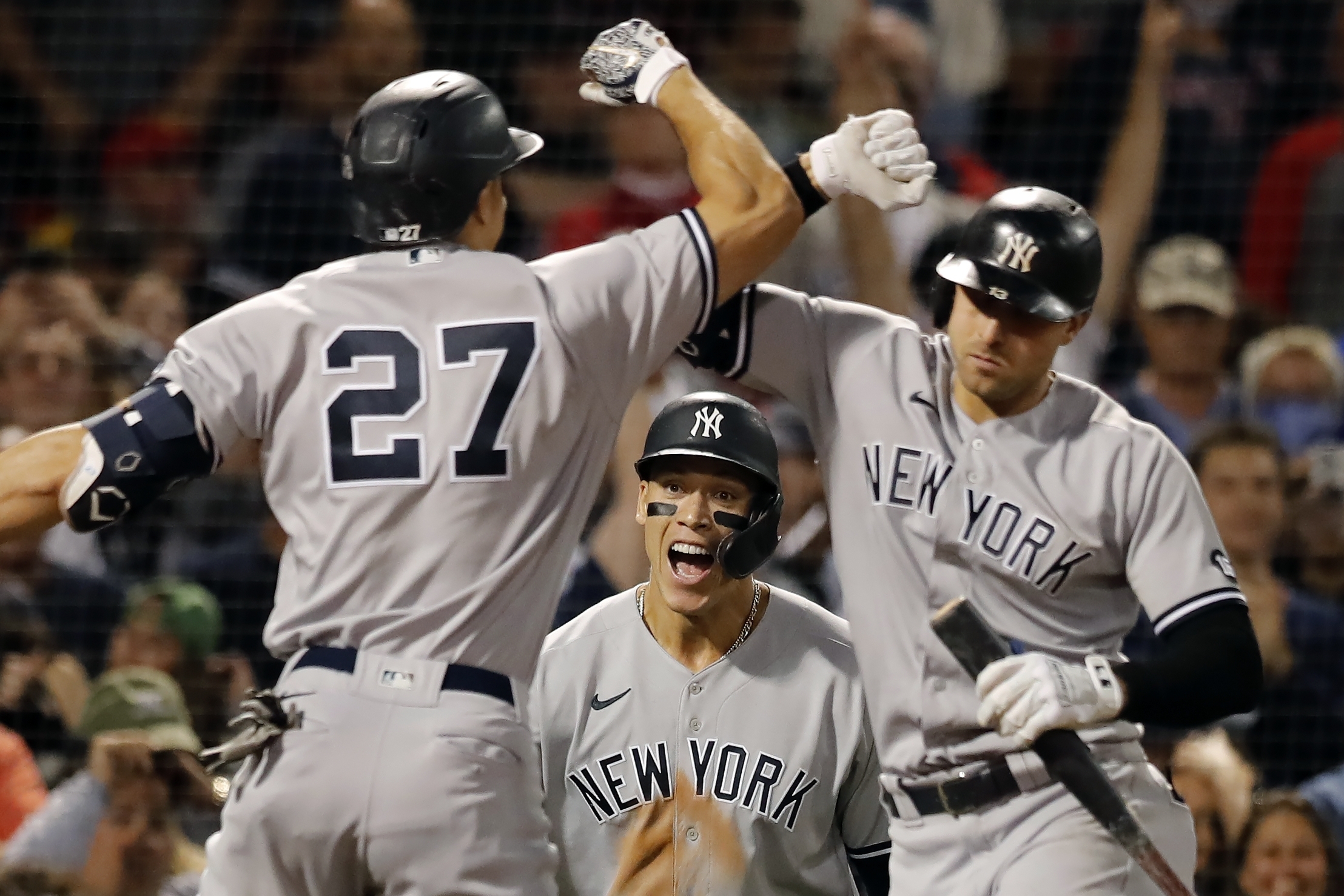Yankees walk-it-off, take first place from Rays! 