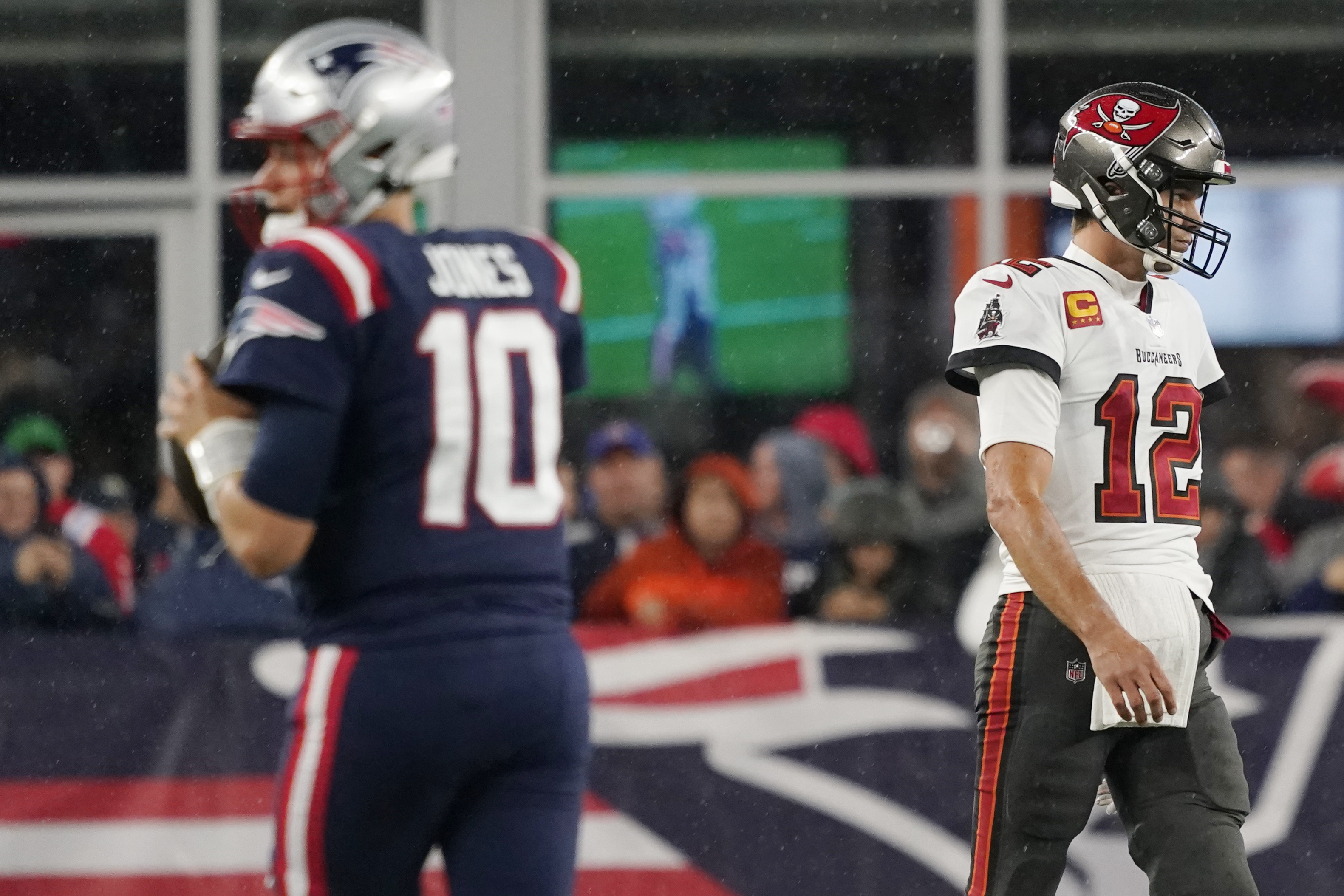 HIGHLIGHTS: Bucs Defeat New England Patriots 19-17 in Week 4