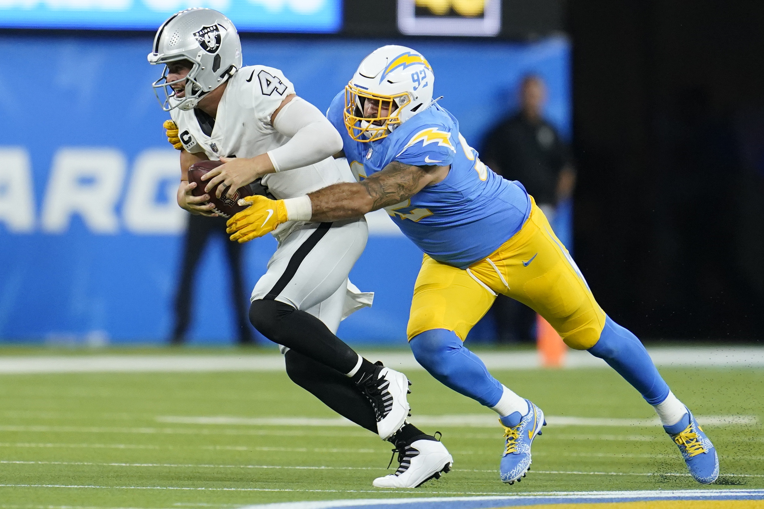 Derek Carr 'really gets shook' under pressure: Chargers' Joey Bosa