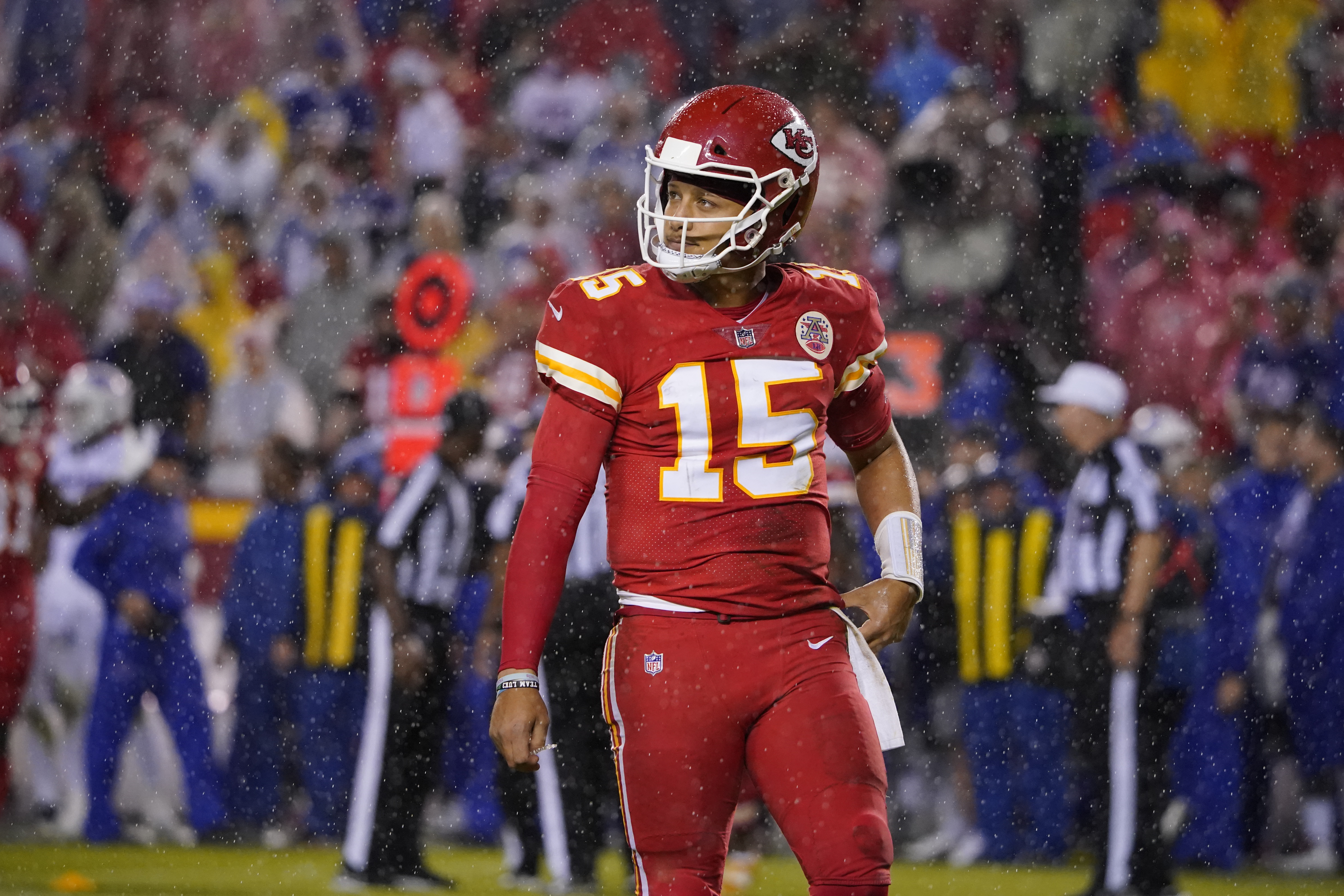 Is Patrick Mahomes playing tonight against the Bills?