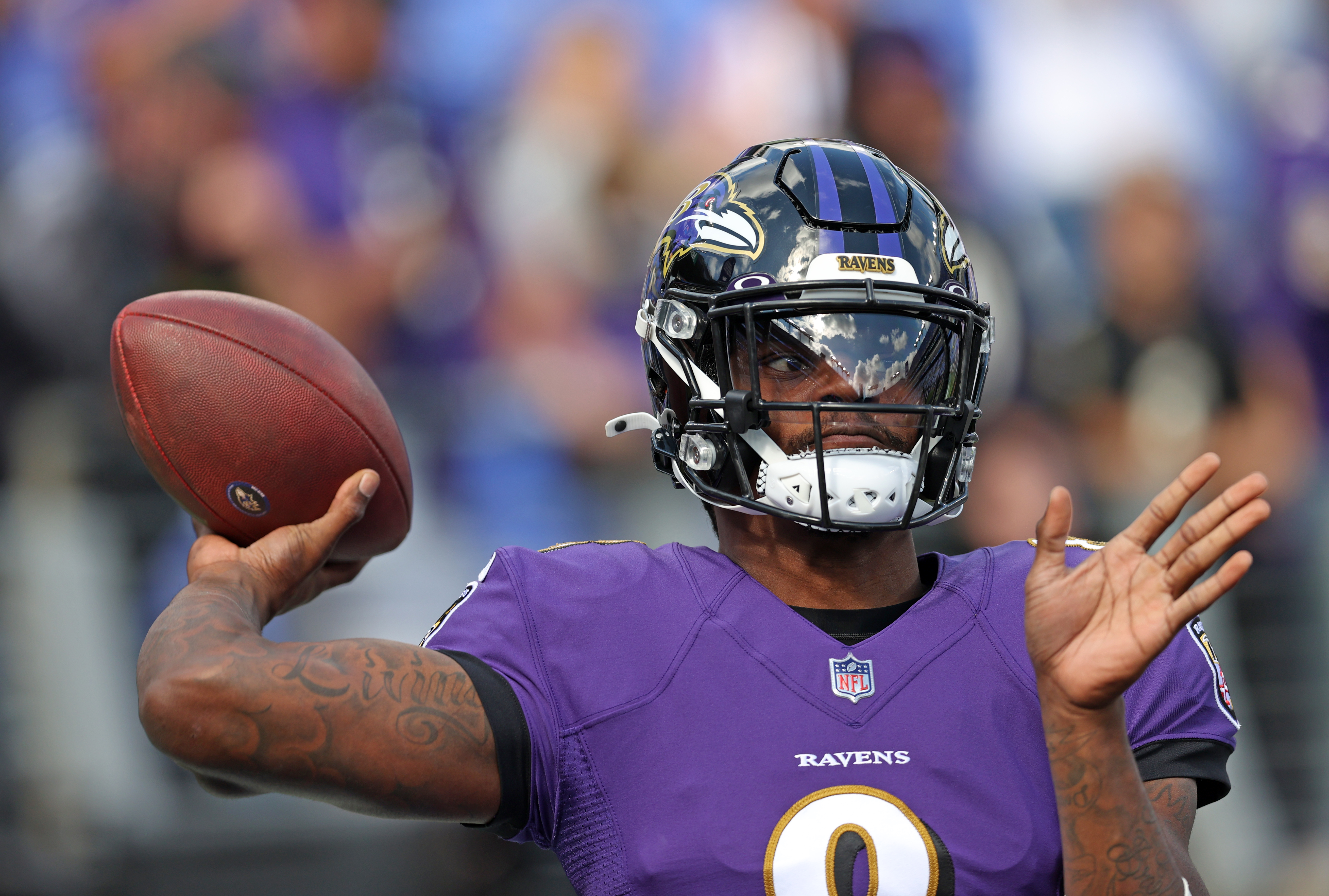 Louisville to retire No. 8 jersey of Ravens QB Lamar Jackson