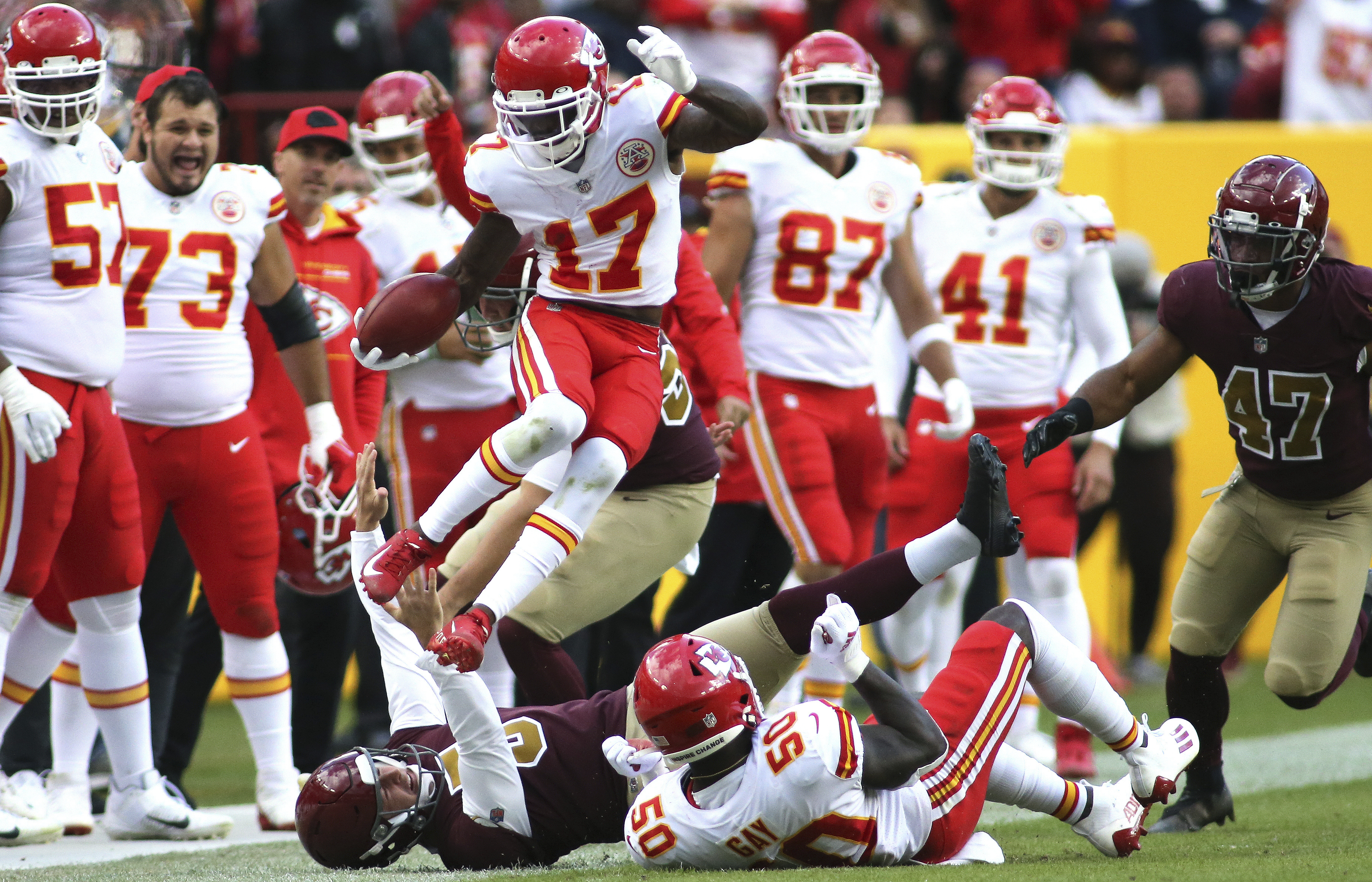 Tyreek Hill, Jaylen Waddle are Locked-in, Rest of Season Fantasy WR1s After  Tua Tagovailoa Takes Giant Leap - Roto Street Journal