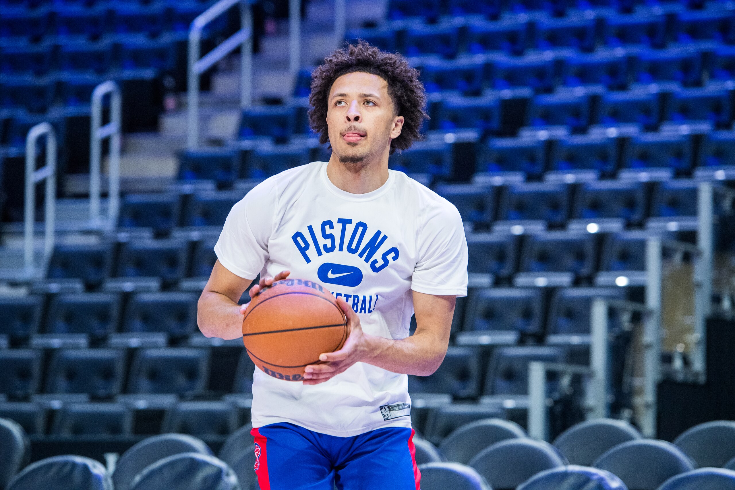 DETROIT, MI - OCTOBER 9: Cade Cunningham #2 of the Detroit Pistons shoots the ball during open practice at the Little Caesars Arena on October 9, 2021 in Detroit, Michigan. NOTE TO USER: User expressly acknowledges and agrees that, by downloading and or using this photograph, User is consenting to the terms and conditions of the Getty Images License Agreement. Mandatory Copyright Notice: Copyright 2021 NBAE (Photo by Chris Schwegler/NBAE via Getty Images)