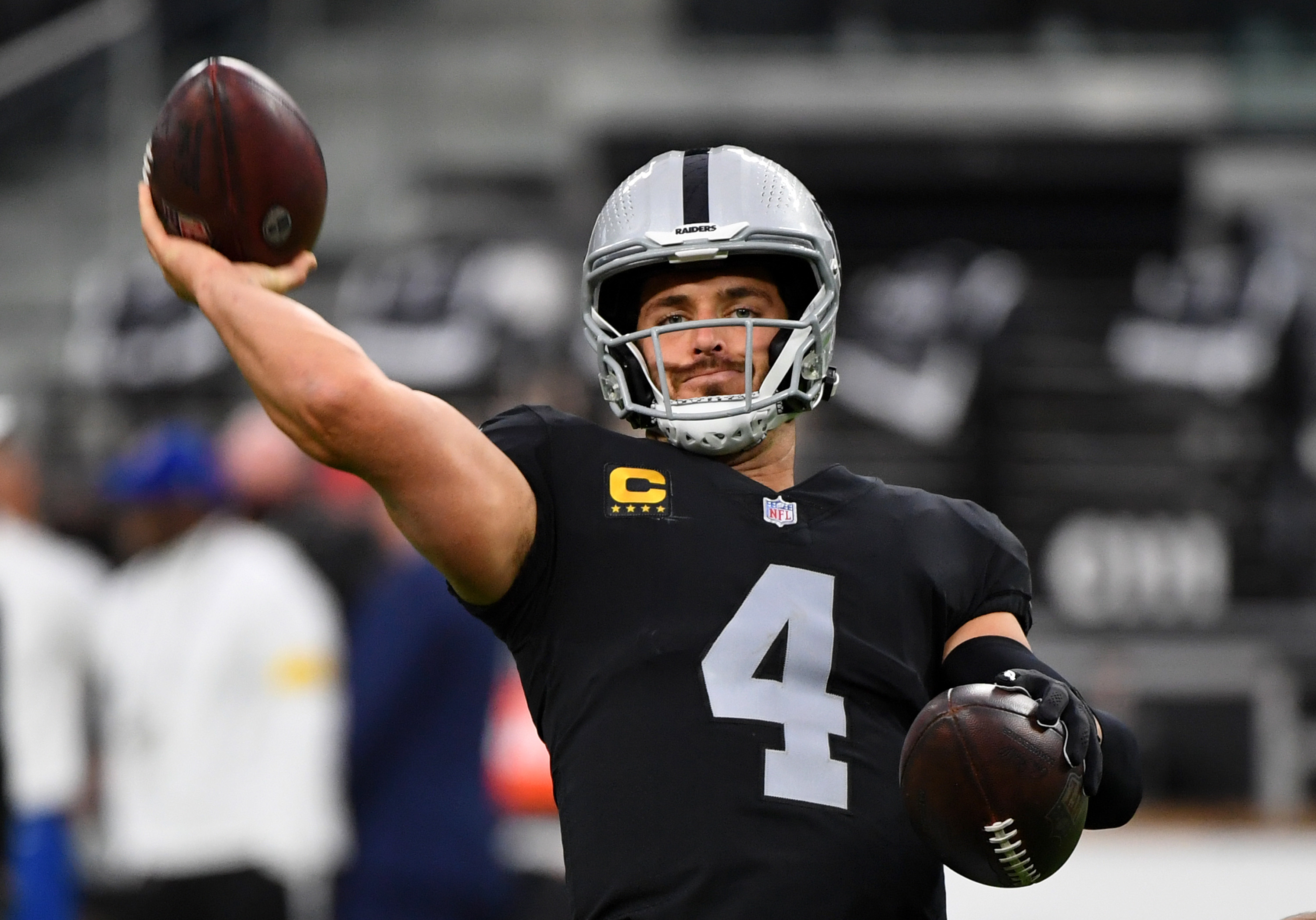 Raiders Rumors: Derek Carr Agrees to 3-Year, $121.5M Contract Extension