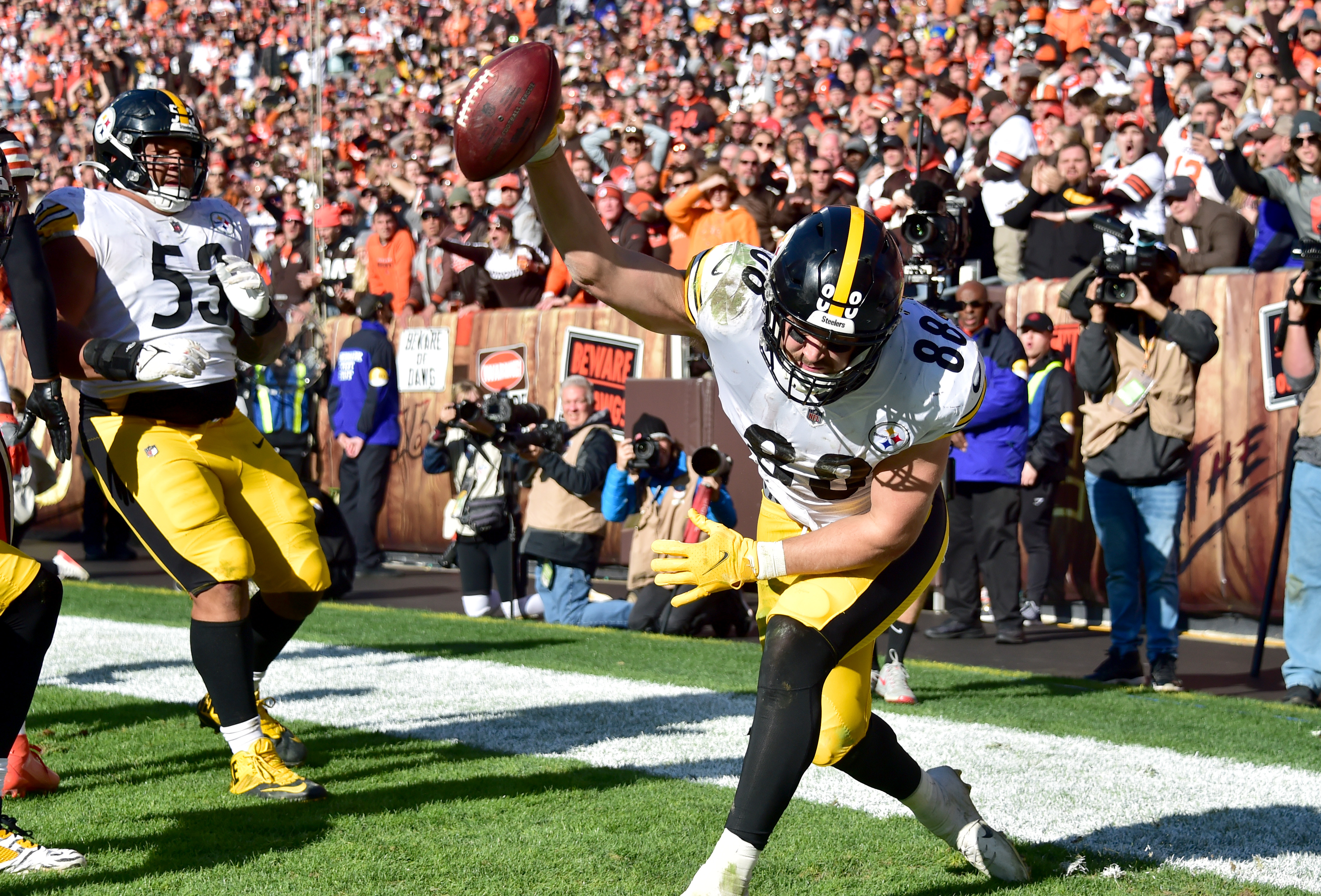 NFL on X: .@steelers vs. @Browns. Which AFC North team is getting that W?  