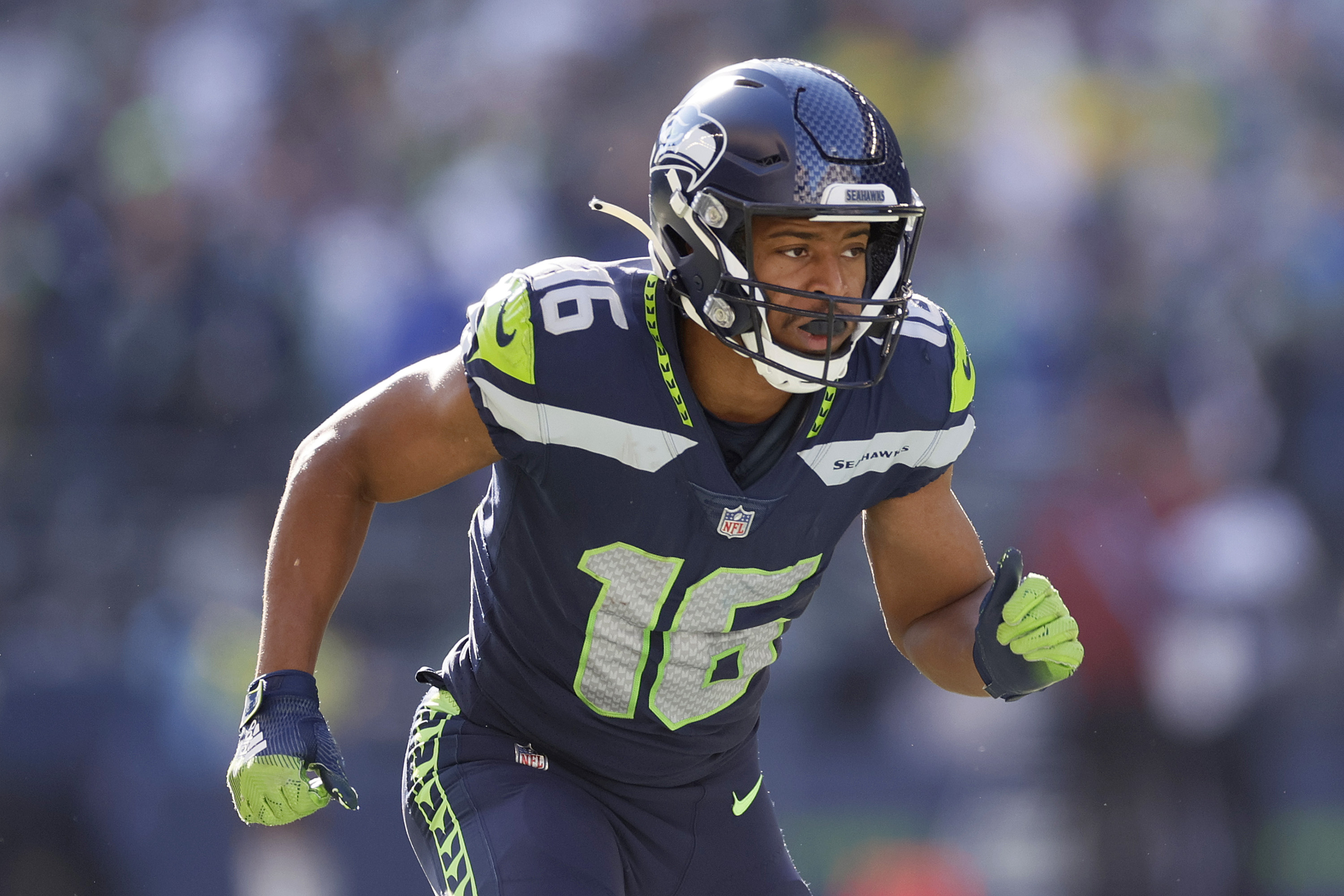 Tyler Lockett: Russell Wilson used same hand signals he did as Seahawk