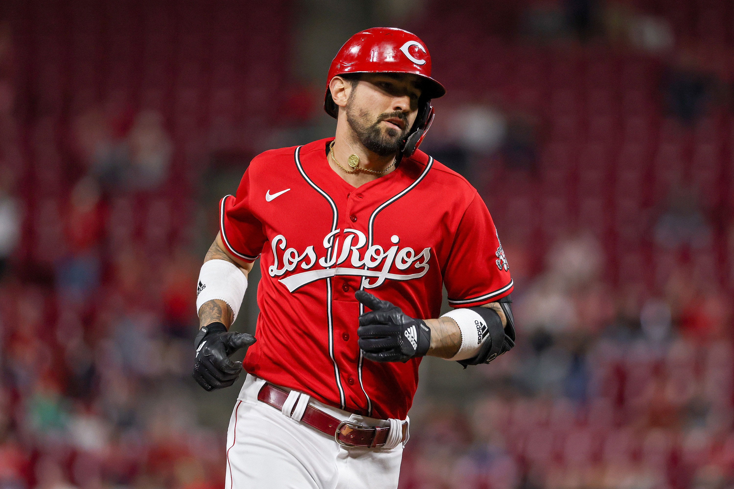 castellanos reds wallpaper｜TikTok Search