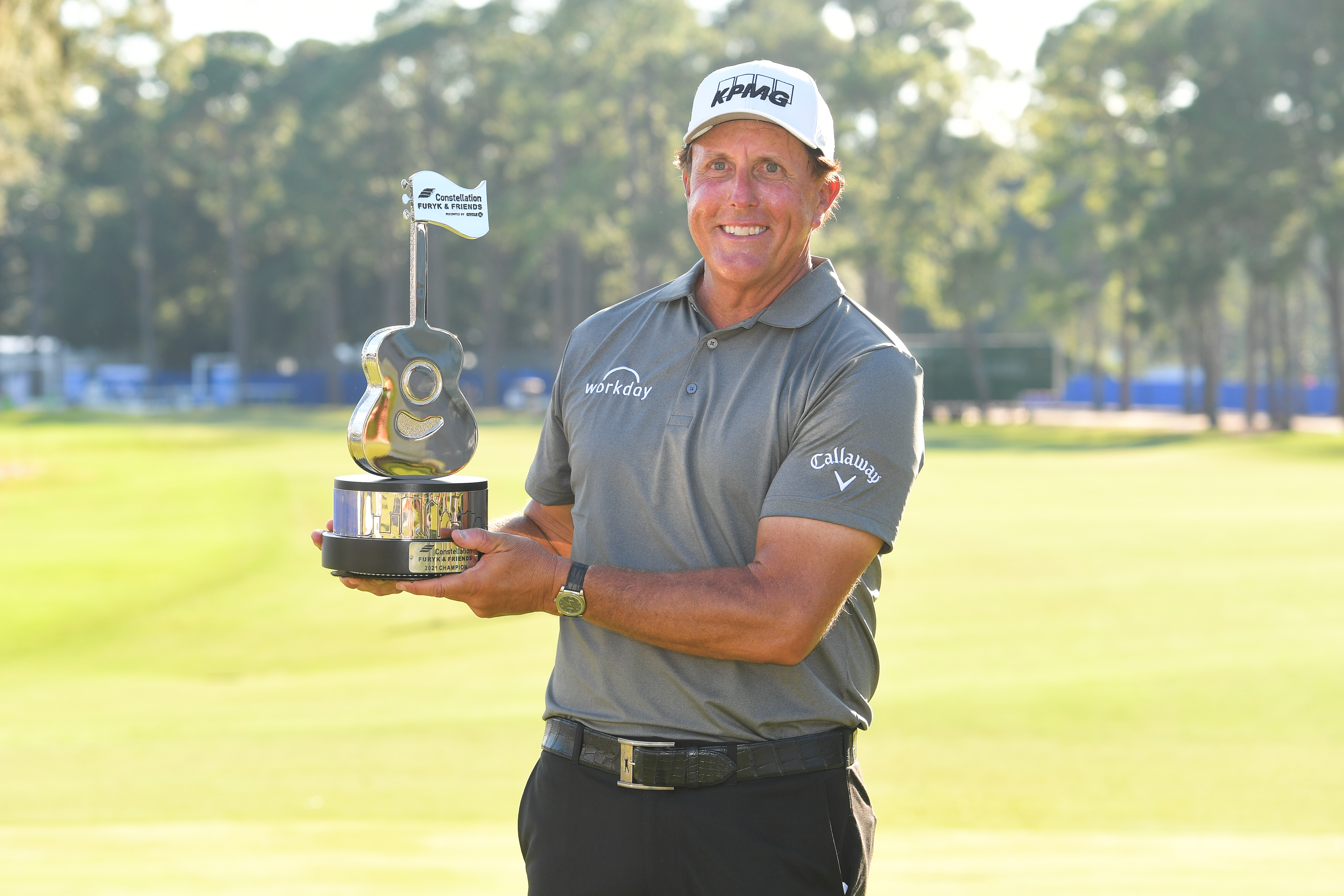 PONTE VEDRA BEACH - OCTOBER 10: Phil Mickelson holds the trophy on the 18th green after the final round of the PGA TOUR Champions Constellation FURYK & FRIENDS presented by Circle K at Timuquana Country Club on October 10, 2021 in Jacksonville, Florida. (Photo by Ben Jared/PGA TOUR via Getty Images)