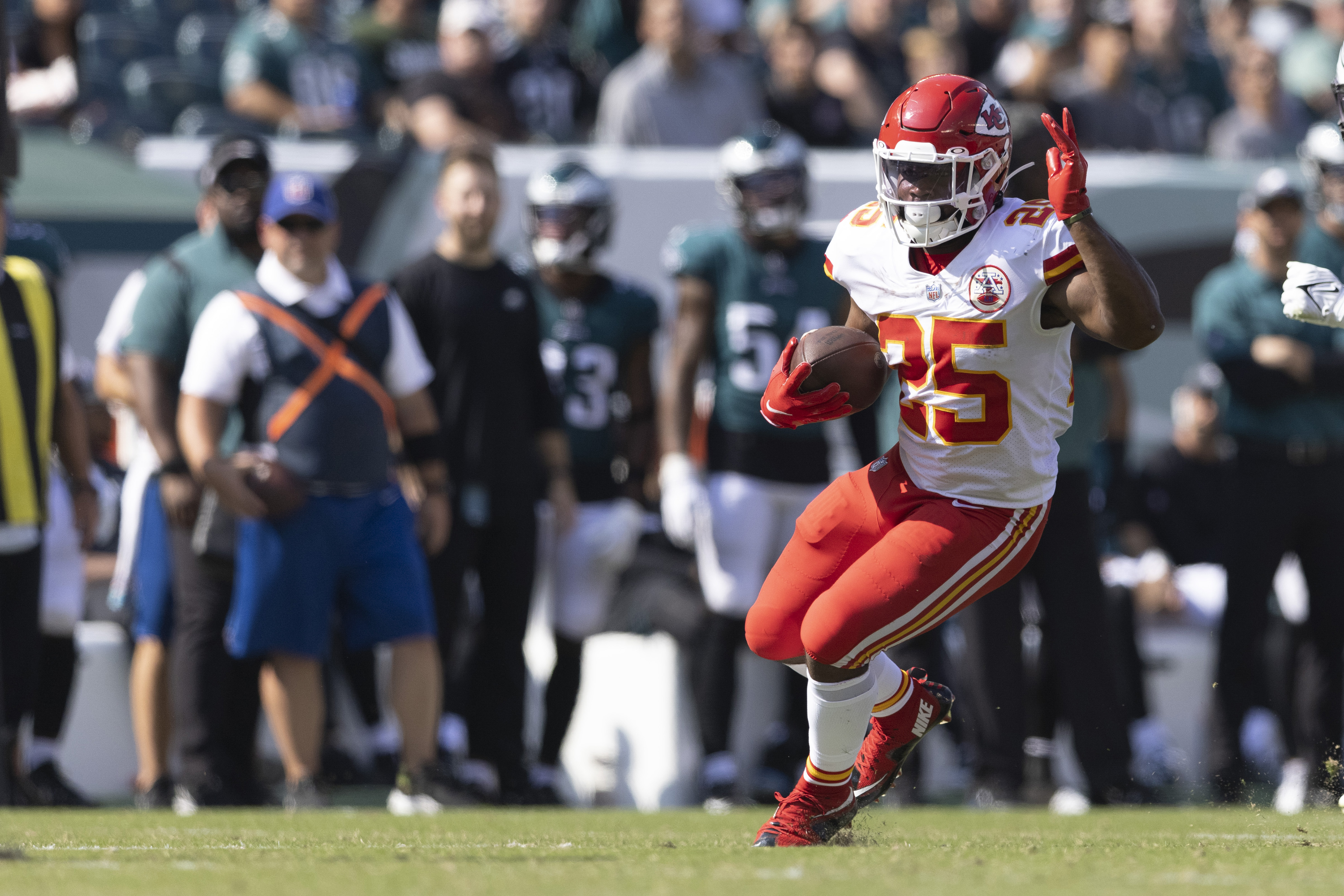 Bleacher Report: Chiefs Could Cut Clyde Edwards-Helaire