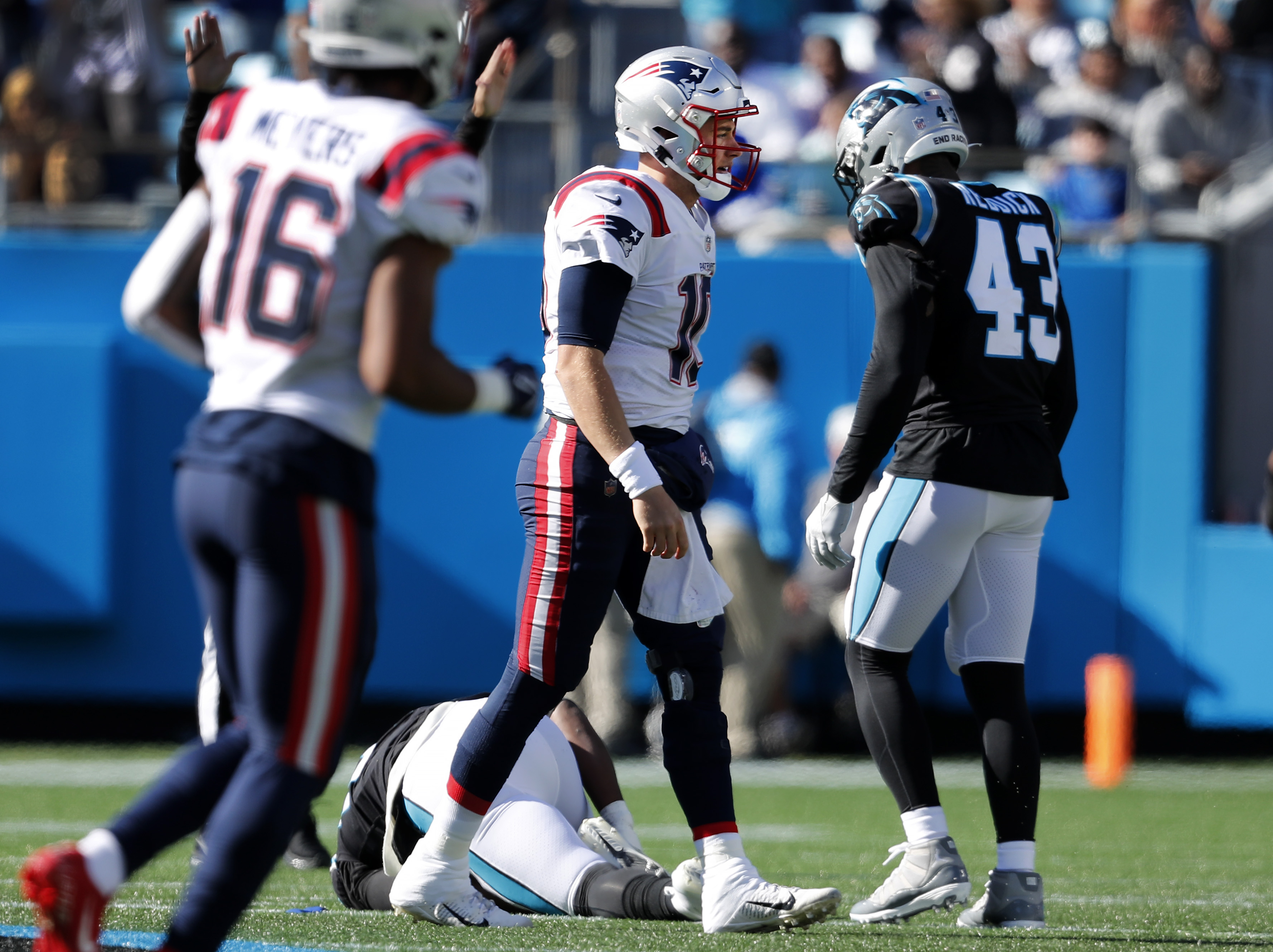 Patriots Fans Excited To See Mac Jones Take Over At Quarterback - CBS Boston