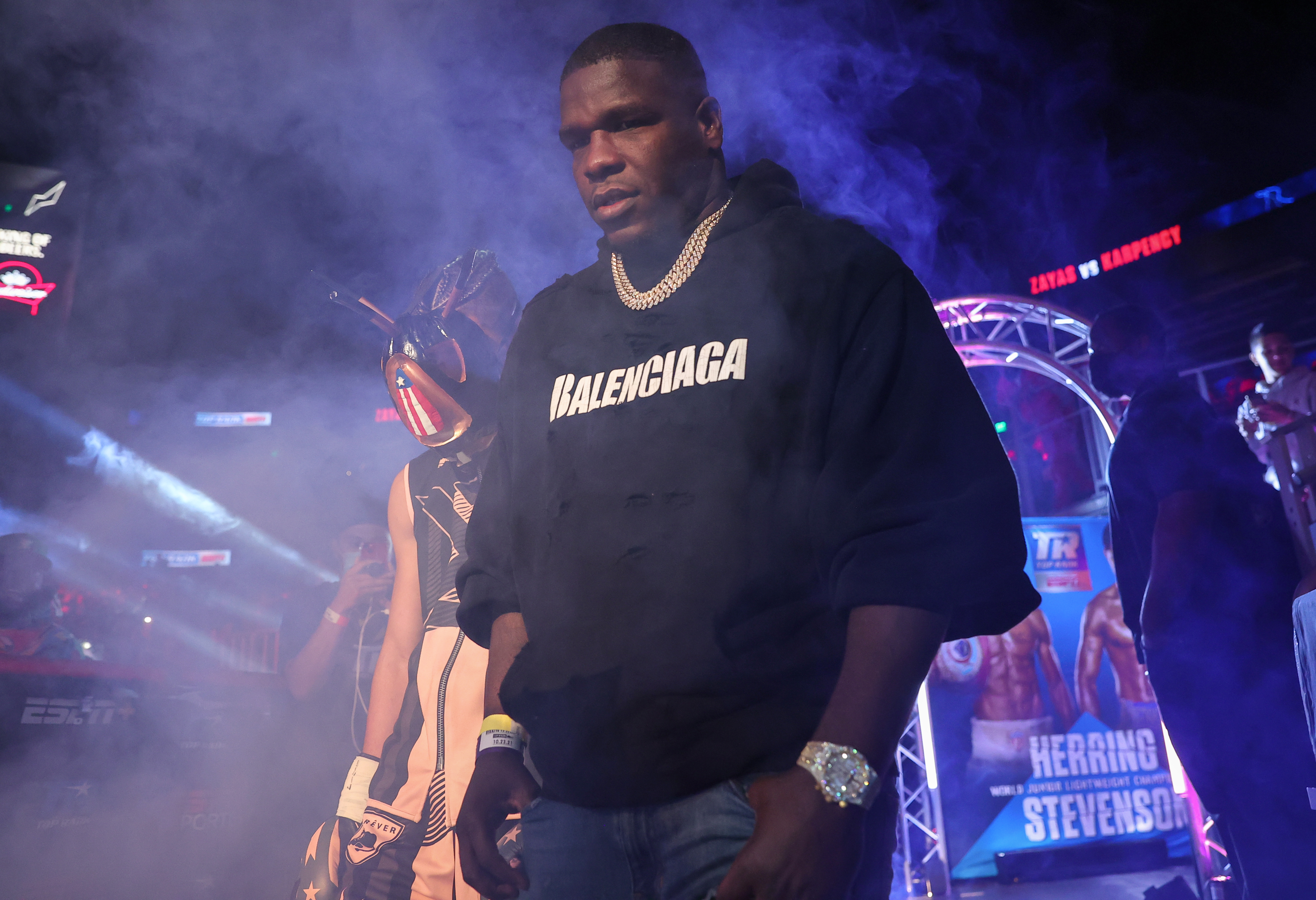 Former NFL star Frank Gore set to box Deron Williams on Jake Paul vs. Tommy  Fury undercard - MMA Fighting