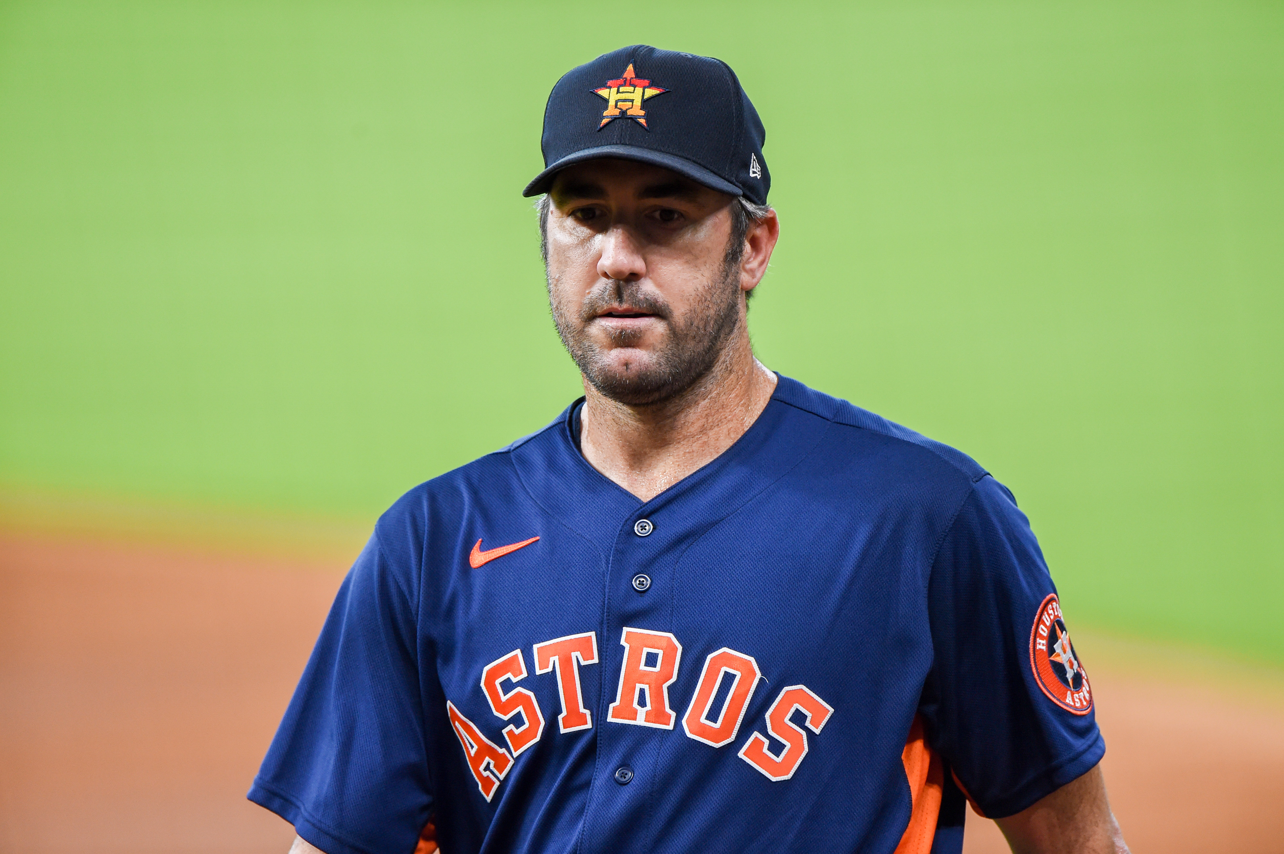 How Justin Verlander's $25M Contract Impacts Astros' Payroll for