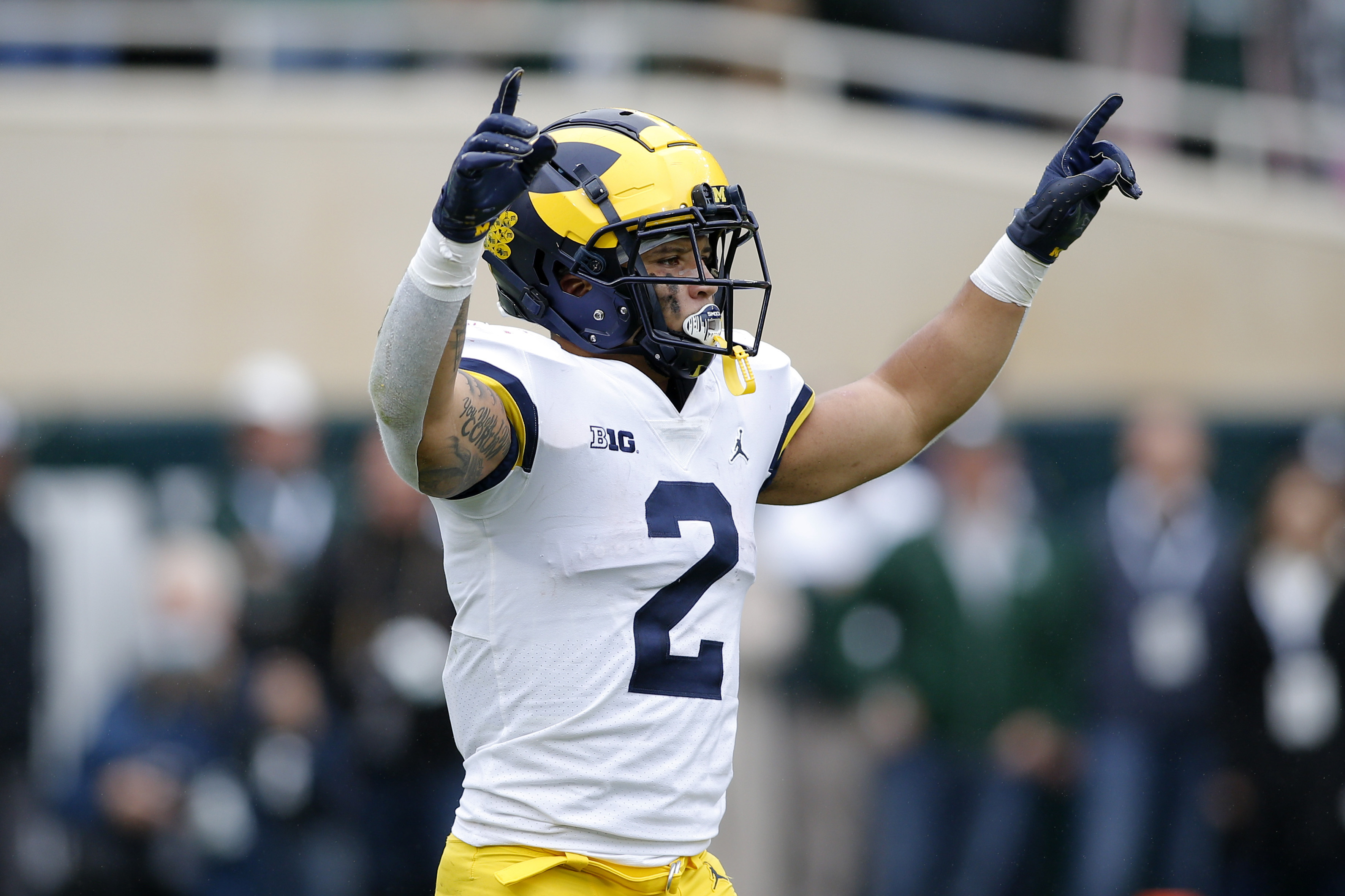 Video Michigan s Blake Corum Donates Turkeys for Thanksgiving