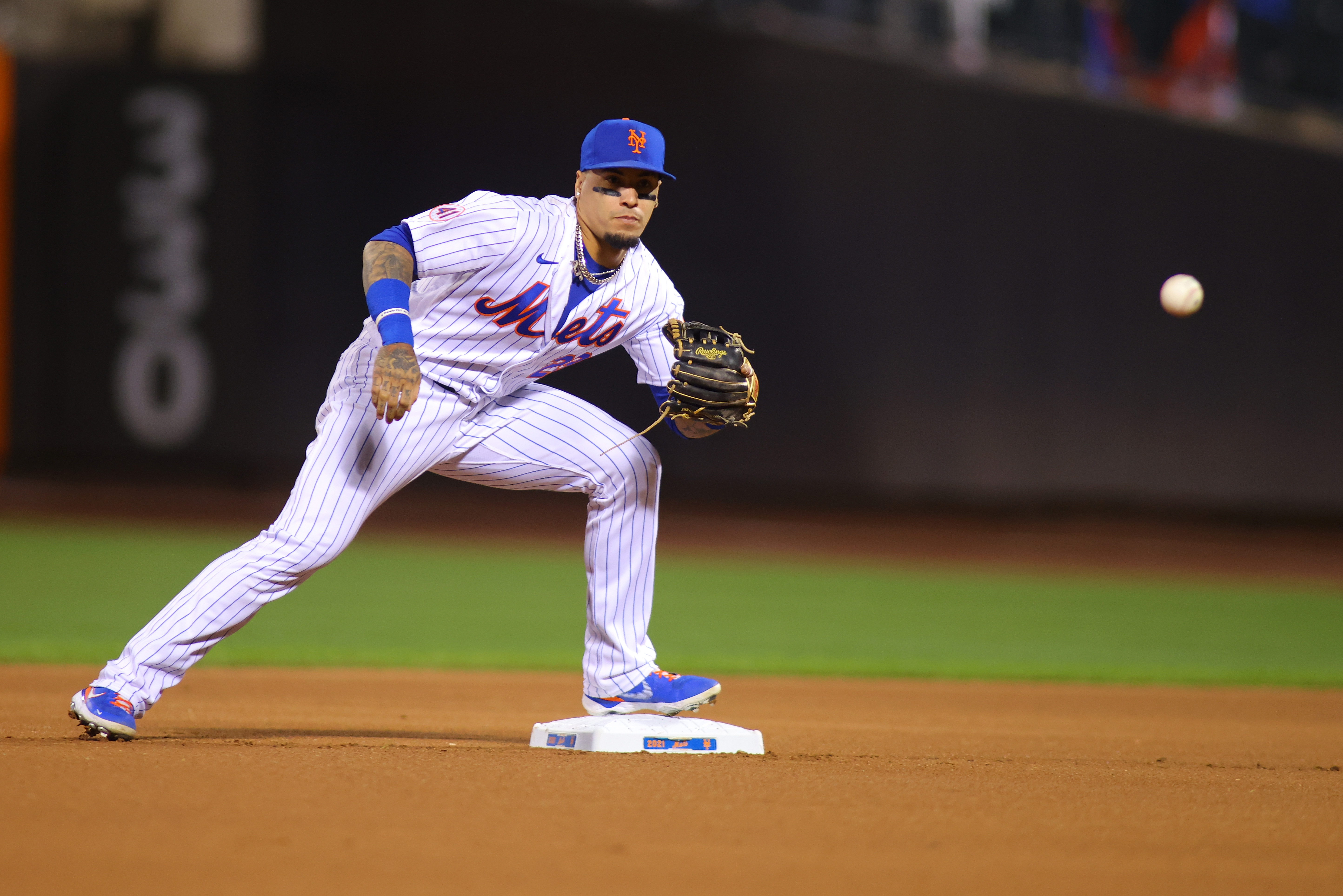 Report: Tigers, SS Javier Báez agree to 6-year, $140 million contract