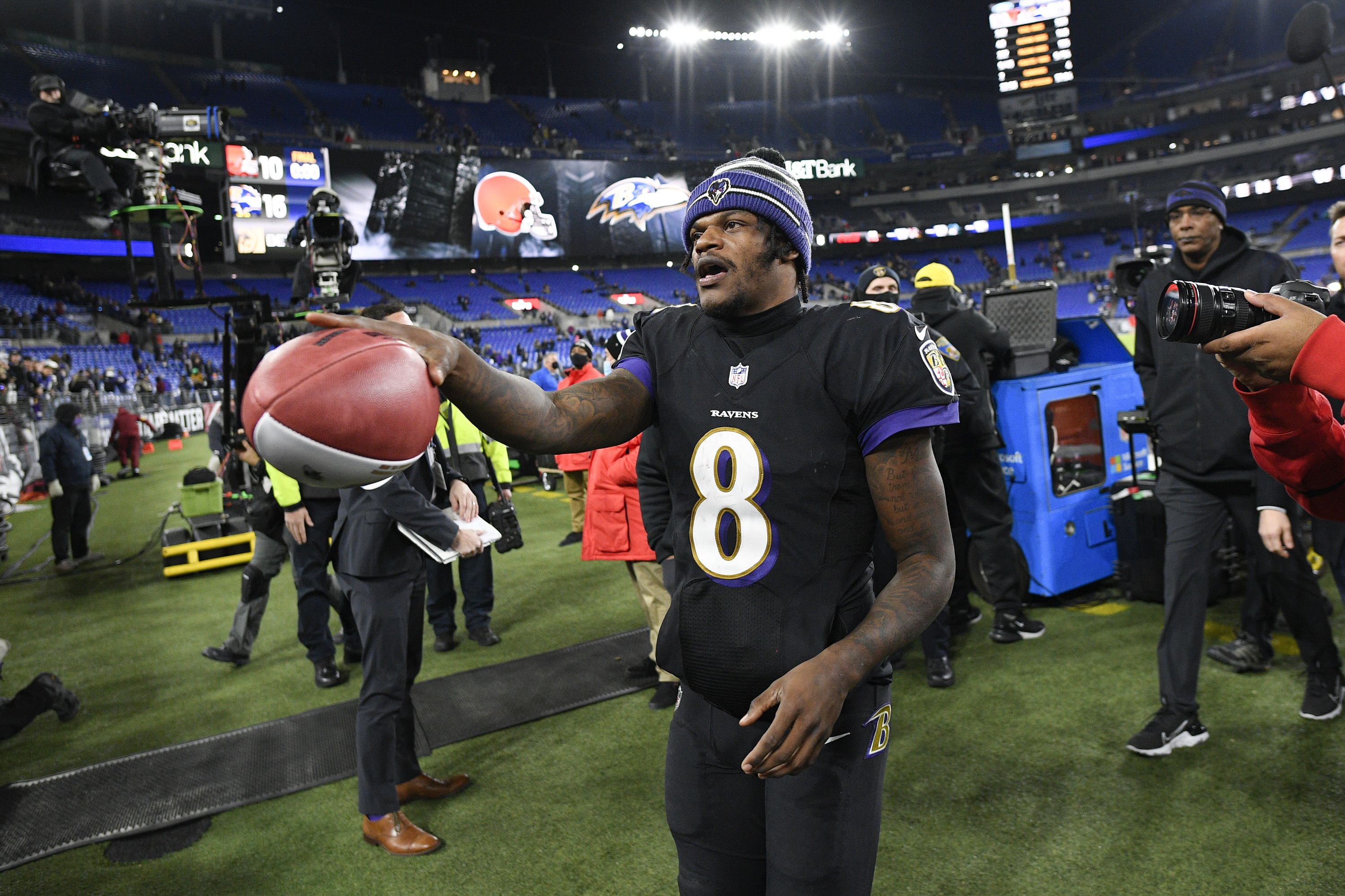 Lamar Jackson Responds After Antonio Brown Says He Wants to Play with Ravens  QB, News, Scores, Highlights, Stats, and Rumors