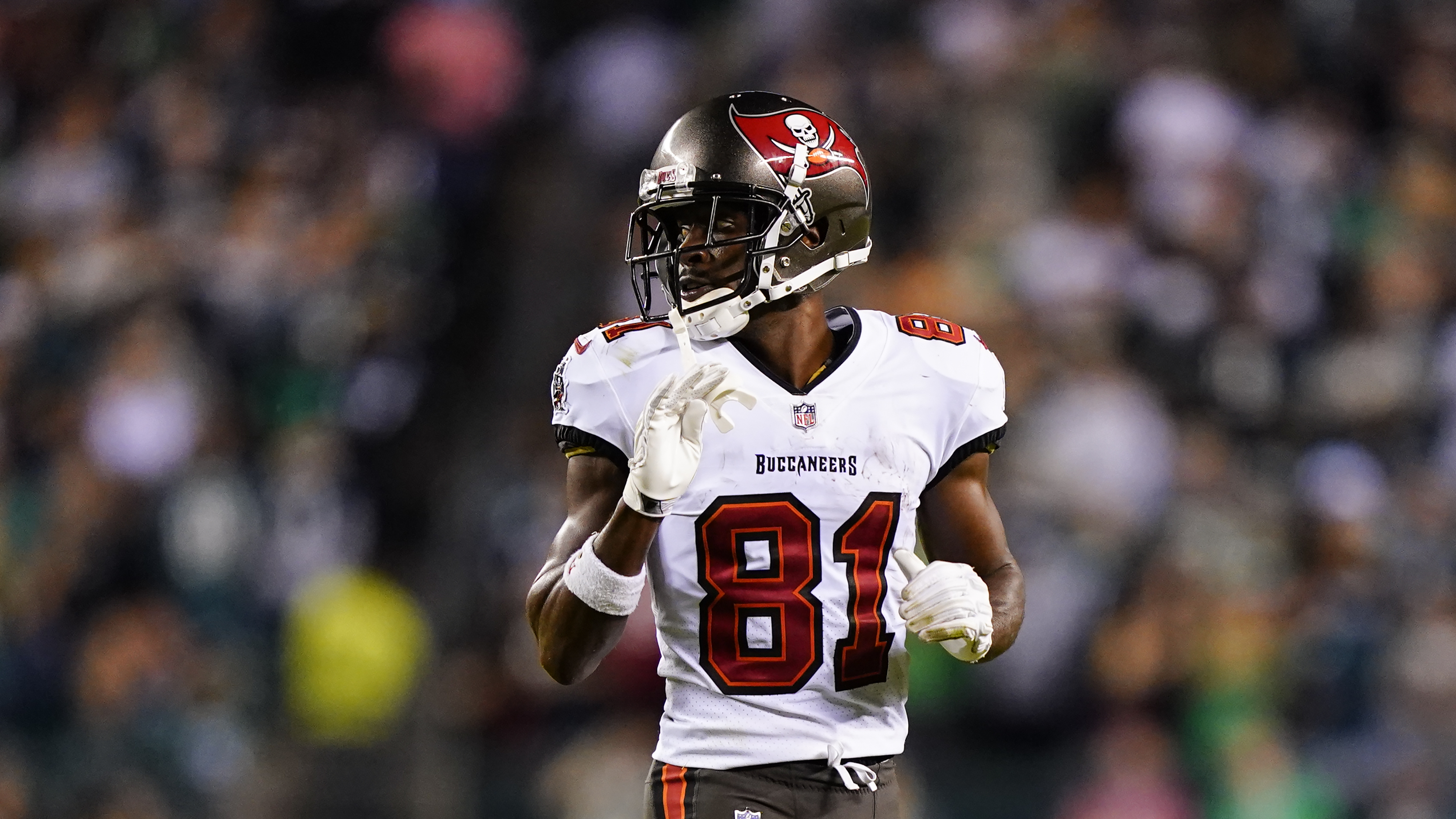 Antonio Brown is no longer a part of the Tampa Bay Buccaneers